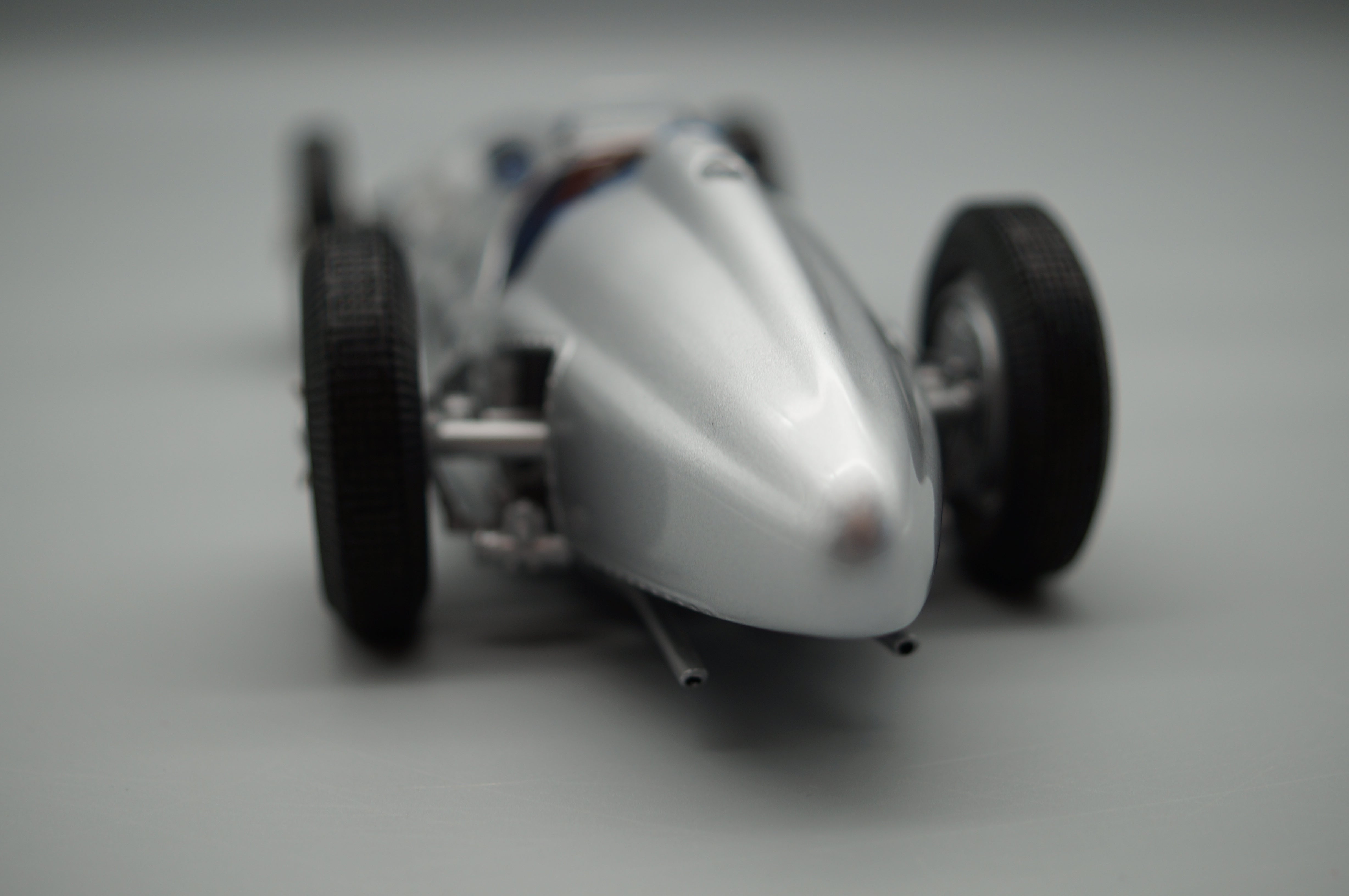 1/18 Mercedes-Benz W154 Der große Sieger Frankreich CMC M-025 -pre-owned- AA498