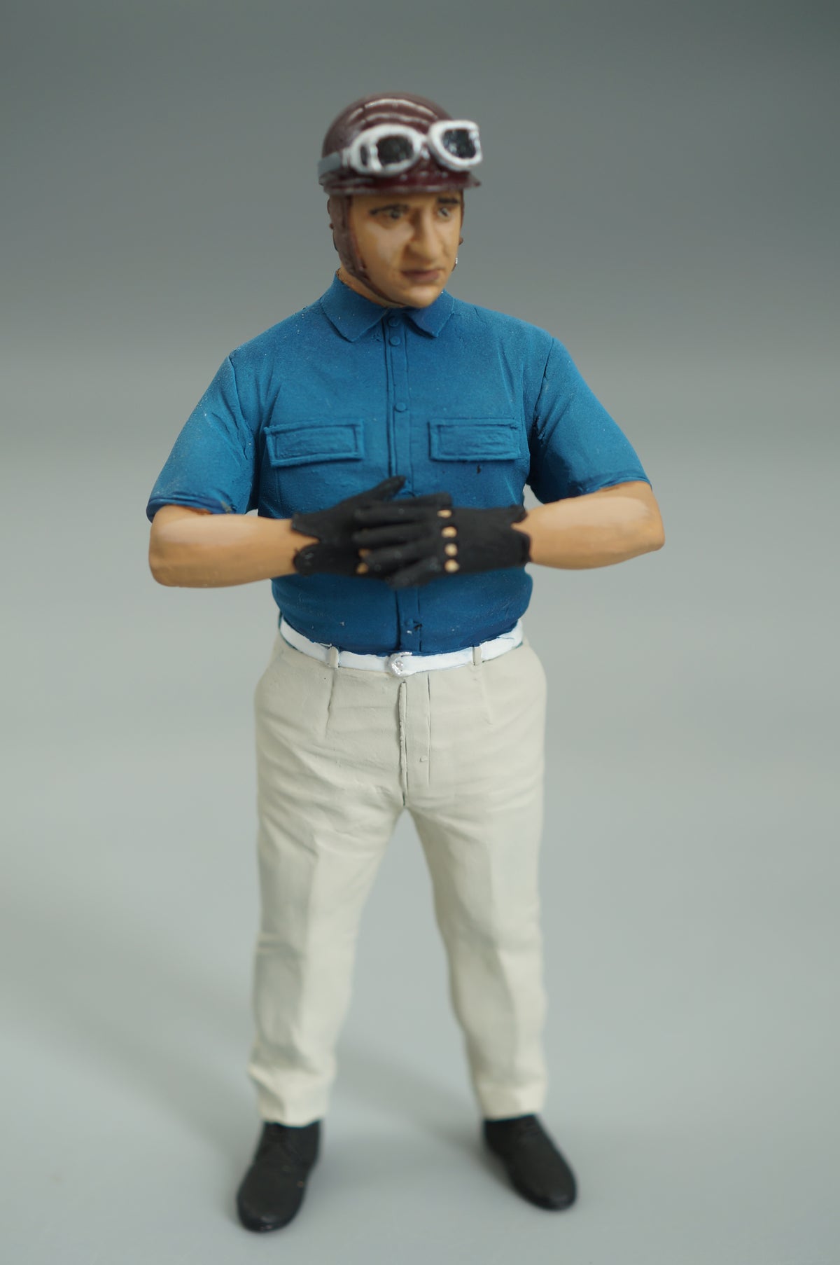 1/18 Rennfahrerfigur JUAN M. FANGIO von SF Scale Figures #26/60 - Handarbeit - SF118143 -pre-owned