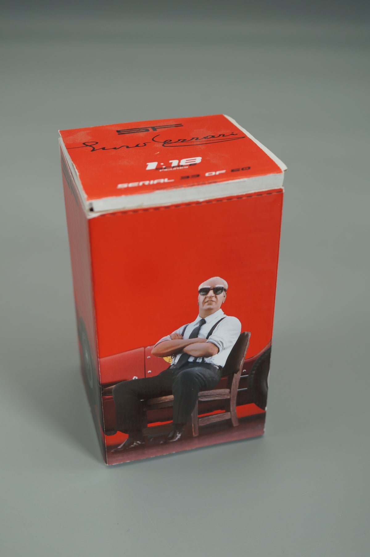 1/18 Enzo Ferrari sitting by SF Scale Figures #33/60 - Handmade - pre-owned