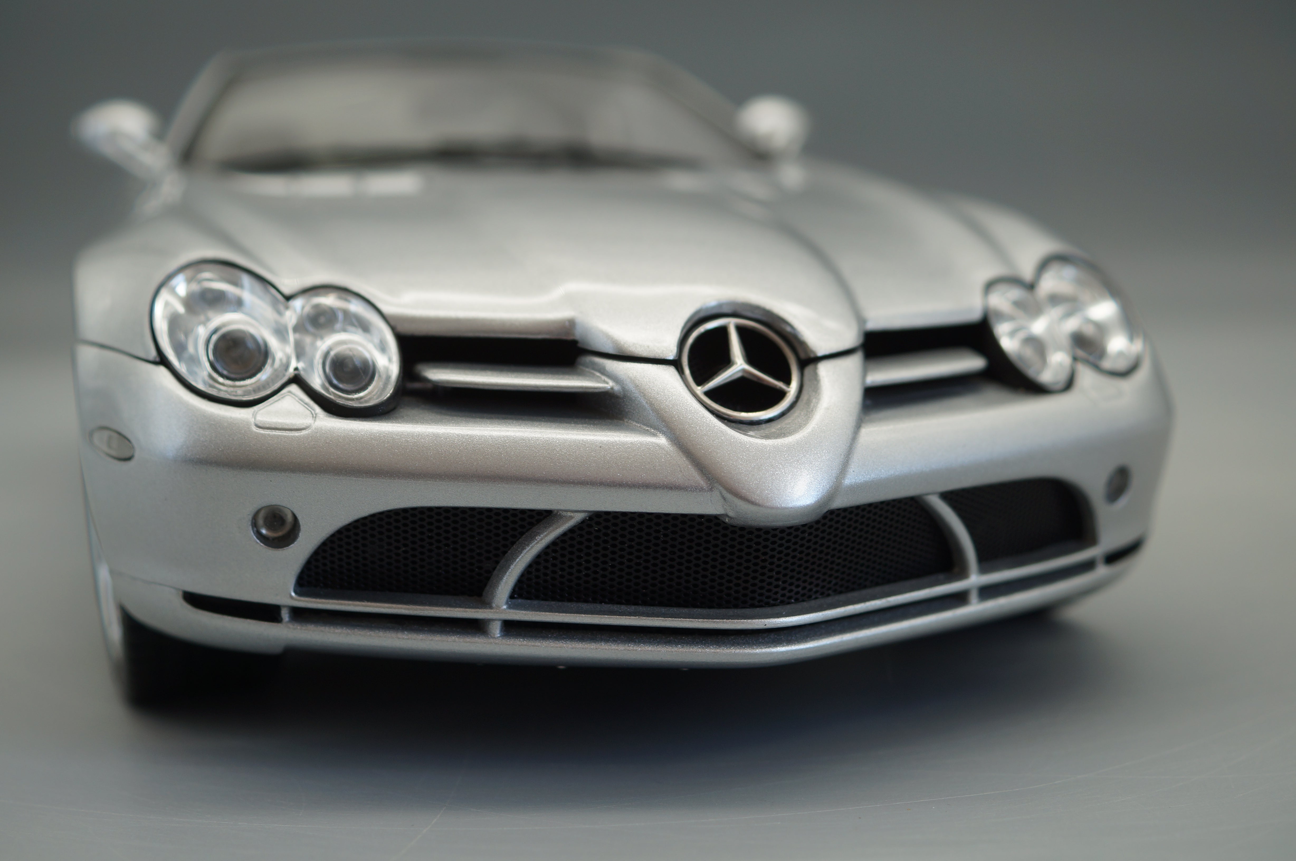 1/12 Mercedes-Benz SLR McLaren 2003 SILBER #047 CMC C-006E -pre-owned -FH301