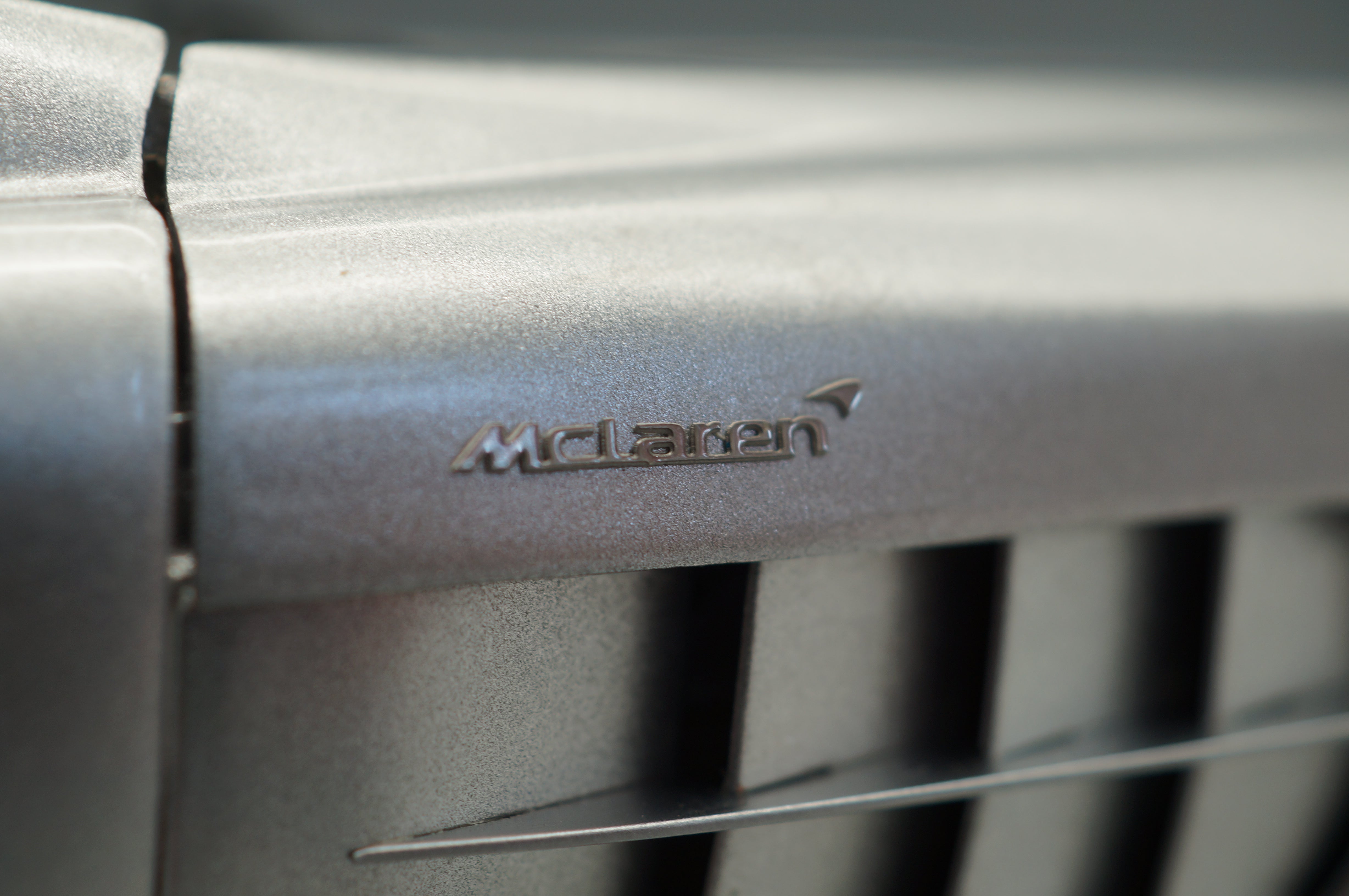 1/12 Mercedes-Benz SLR McLaren 2003 SILBER #047 CMC C-006E -pre-owned -FH301