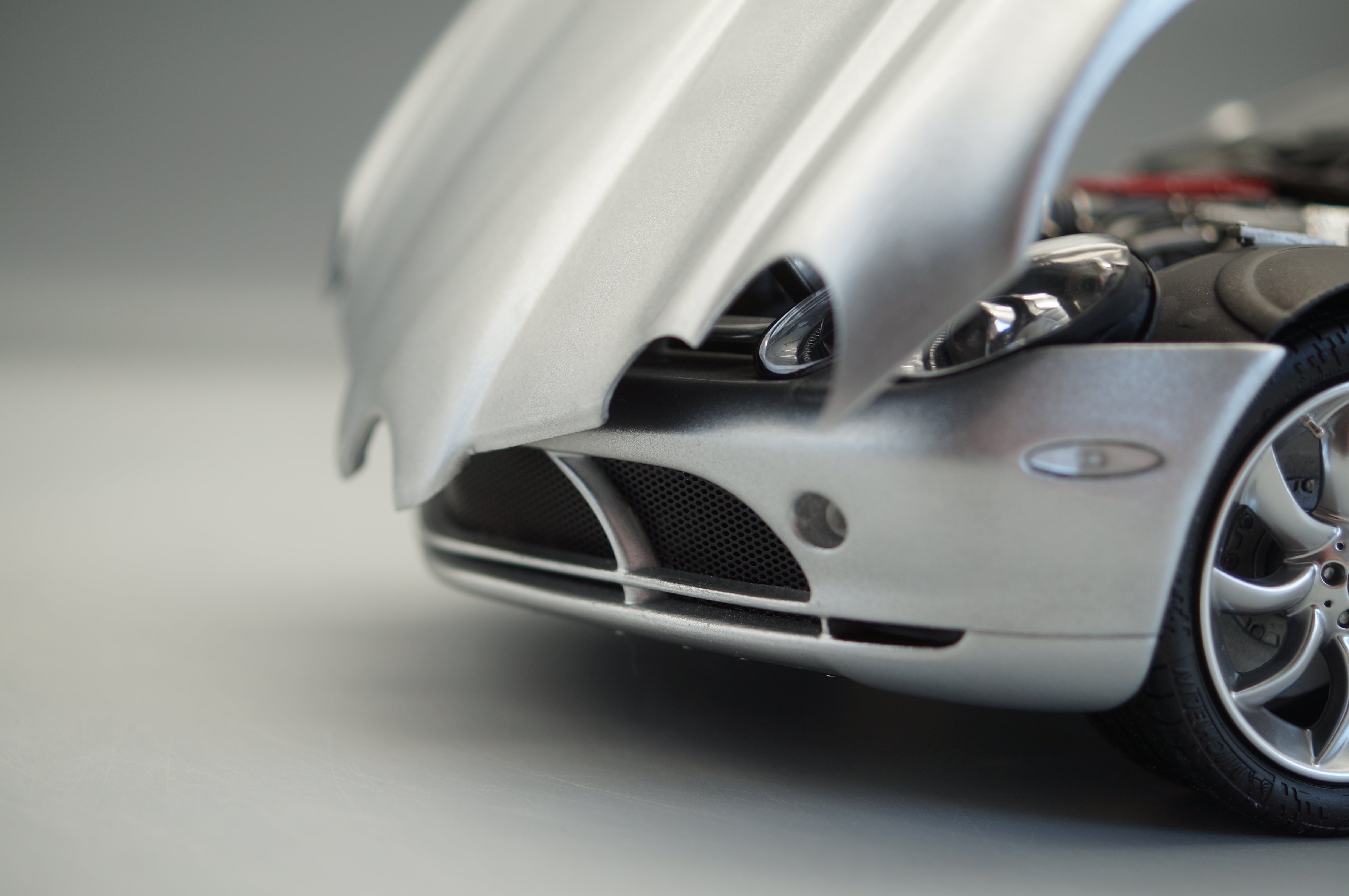 1/12 Mercedes-Benz SLR McLaren 2003 SILBER #047 CMC C-006E -pre-owned -FH301
