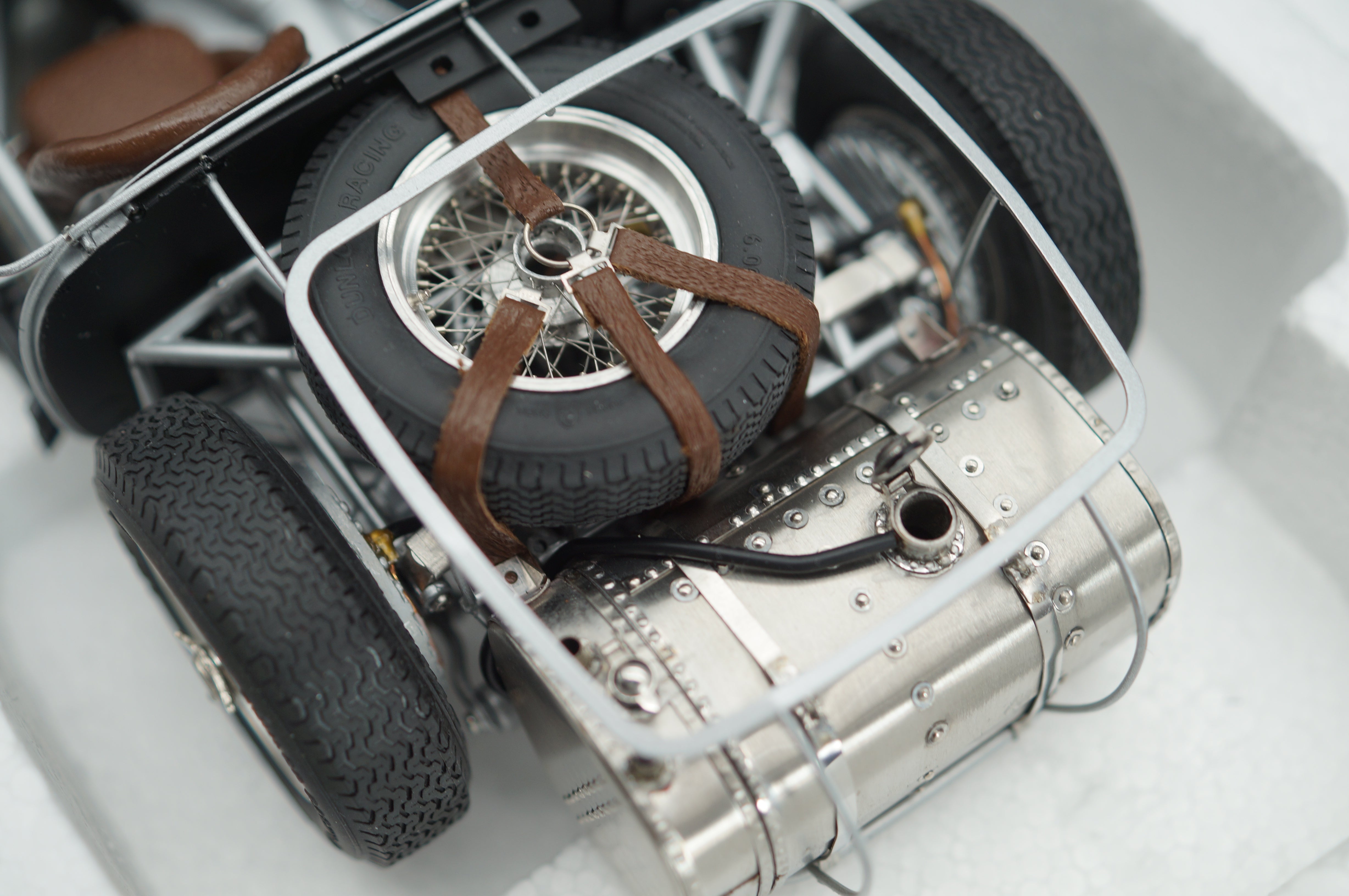 1/18 Maserati 300S Rolling Chassis 1956 CMC M-109 -pre-owned- AA447