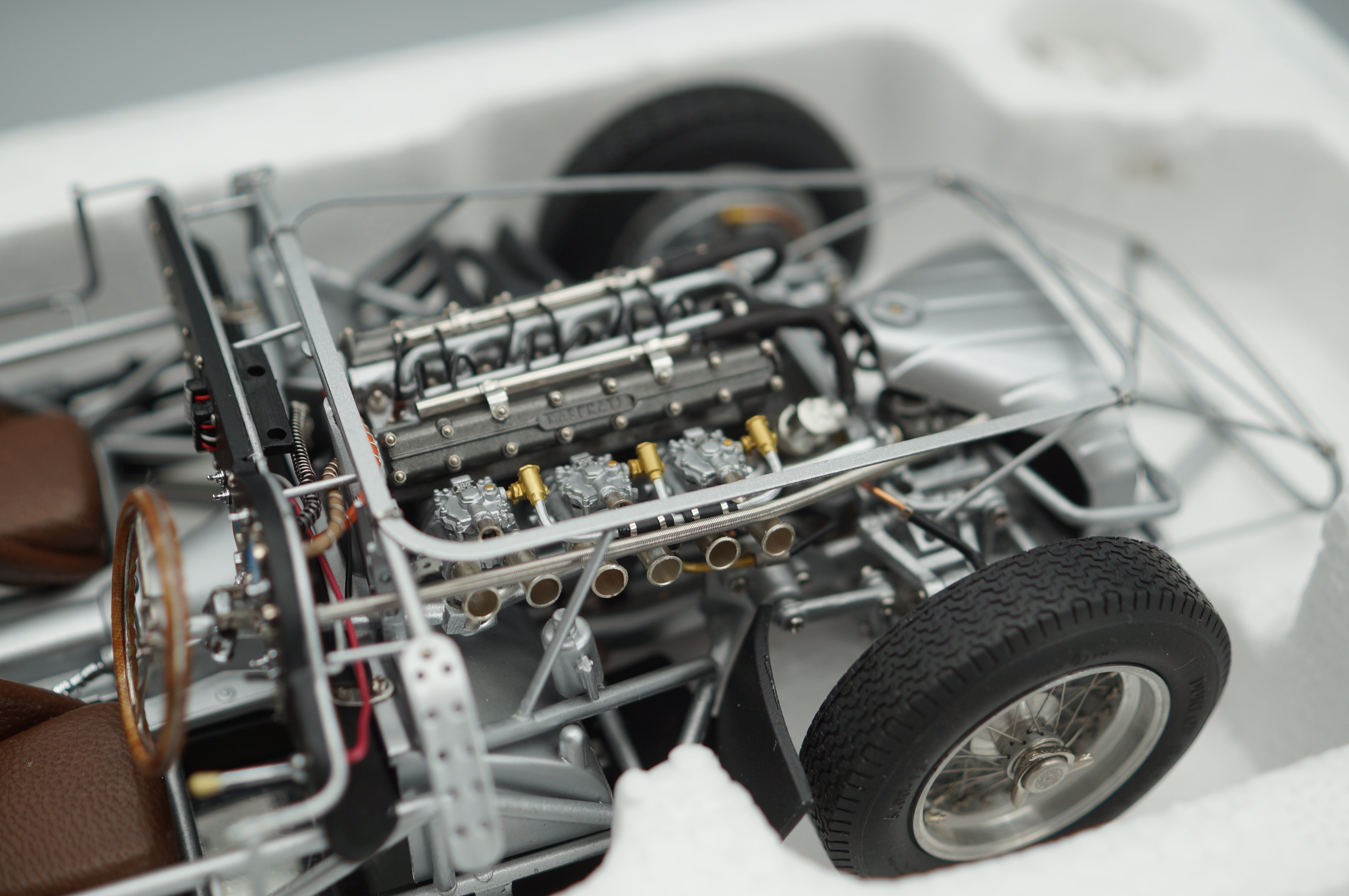 1/18 Maserati 300S Rolling Chassis 1956 CMC M-109 -pre-owned- AA447
