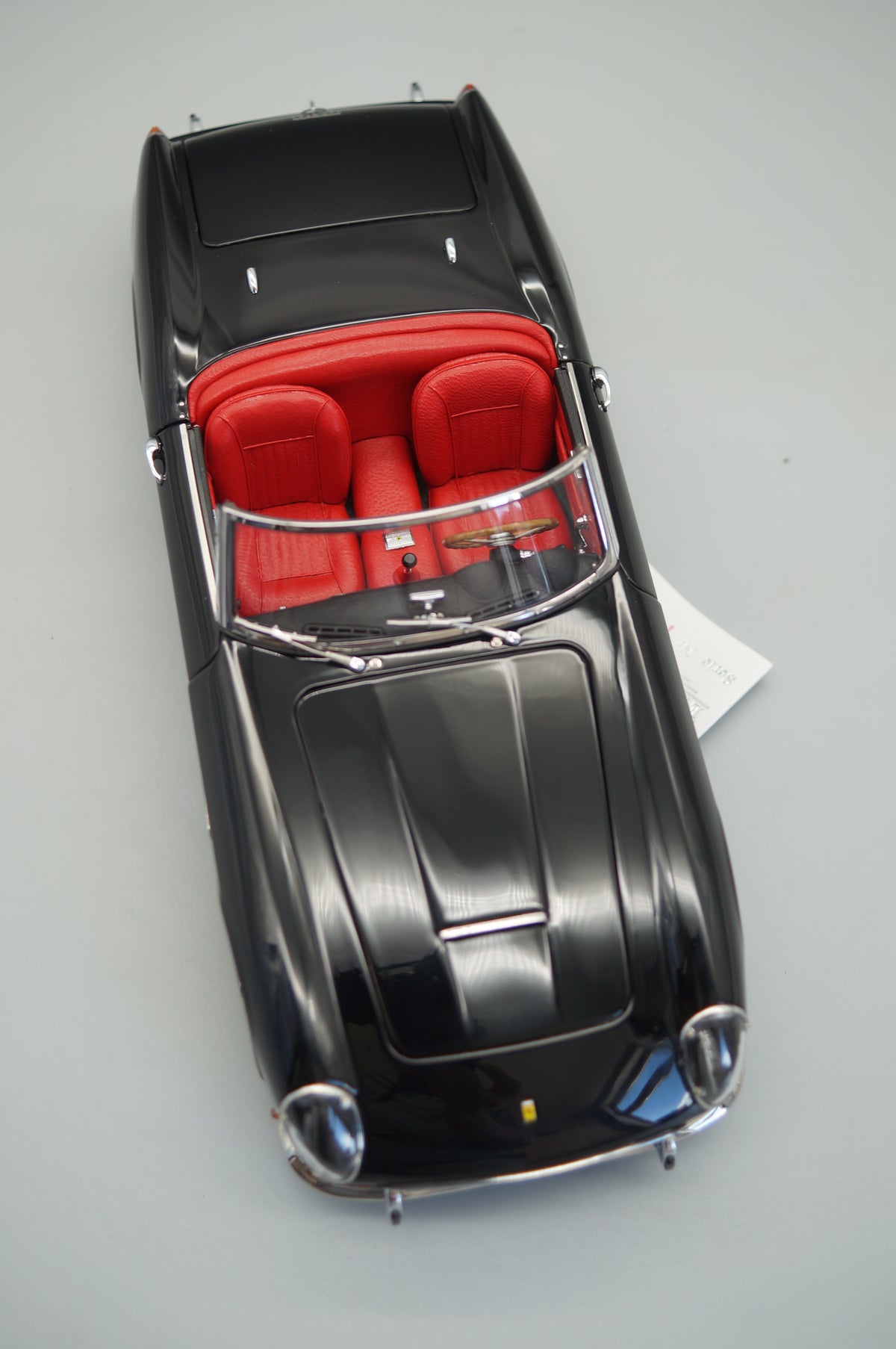 1/18 Ferrari 250 SWB California Spyder 1961 black #1565/2500 CMC M-094 -pre-owned -FH303
