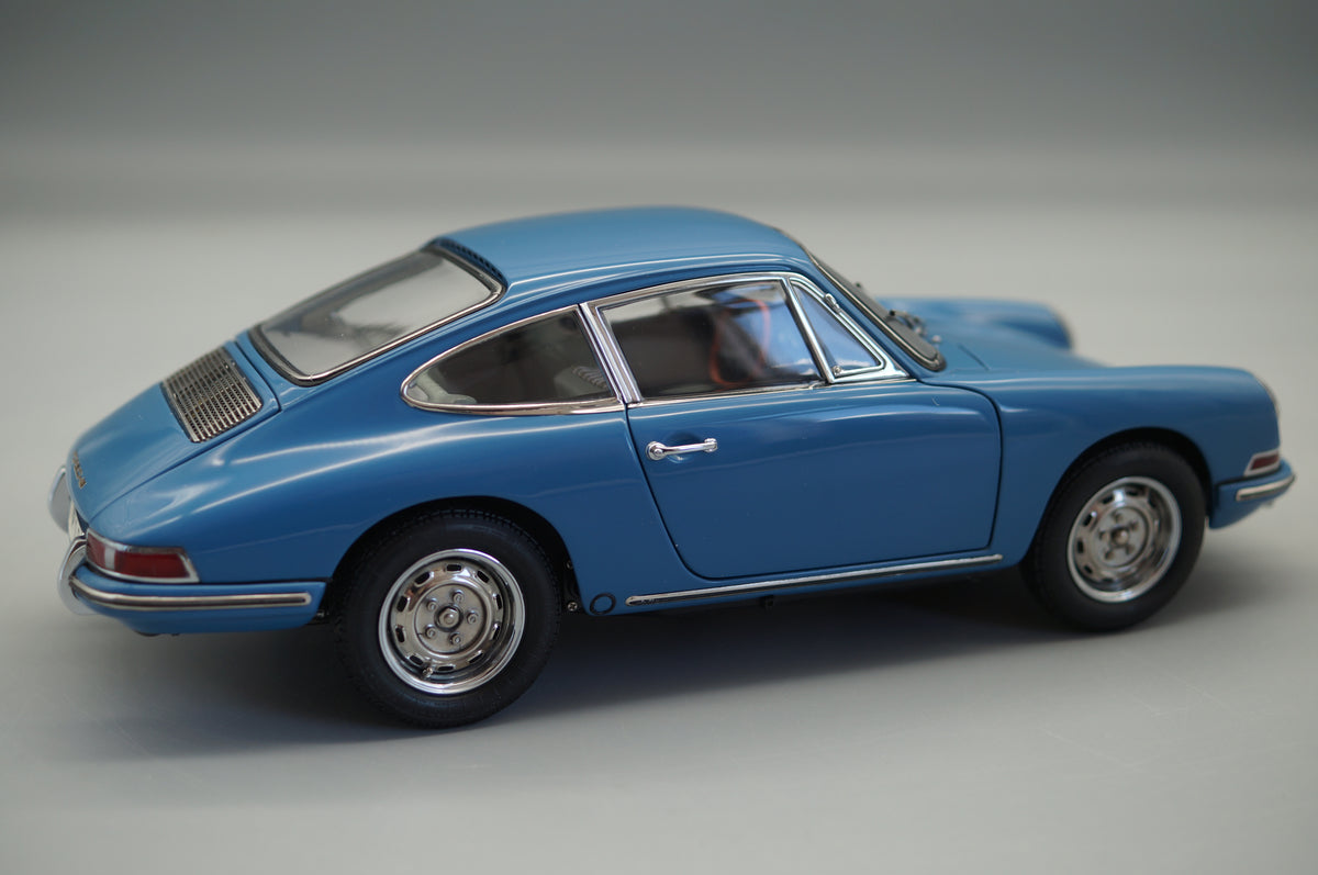 1/18 Porsche 901 Coupe Emailblau #3229 CMC M-067D -PRE-OWNED- FH305