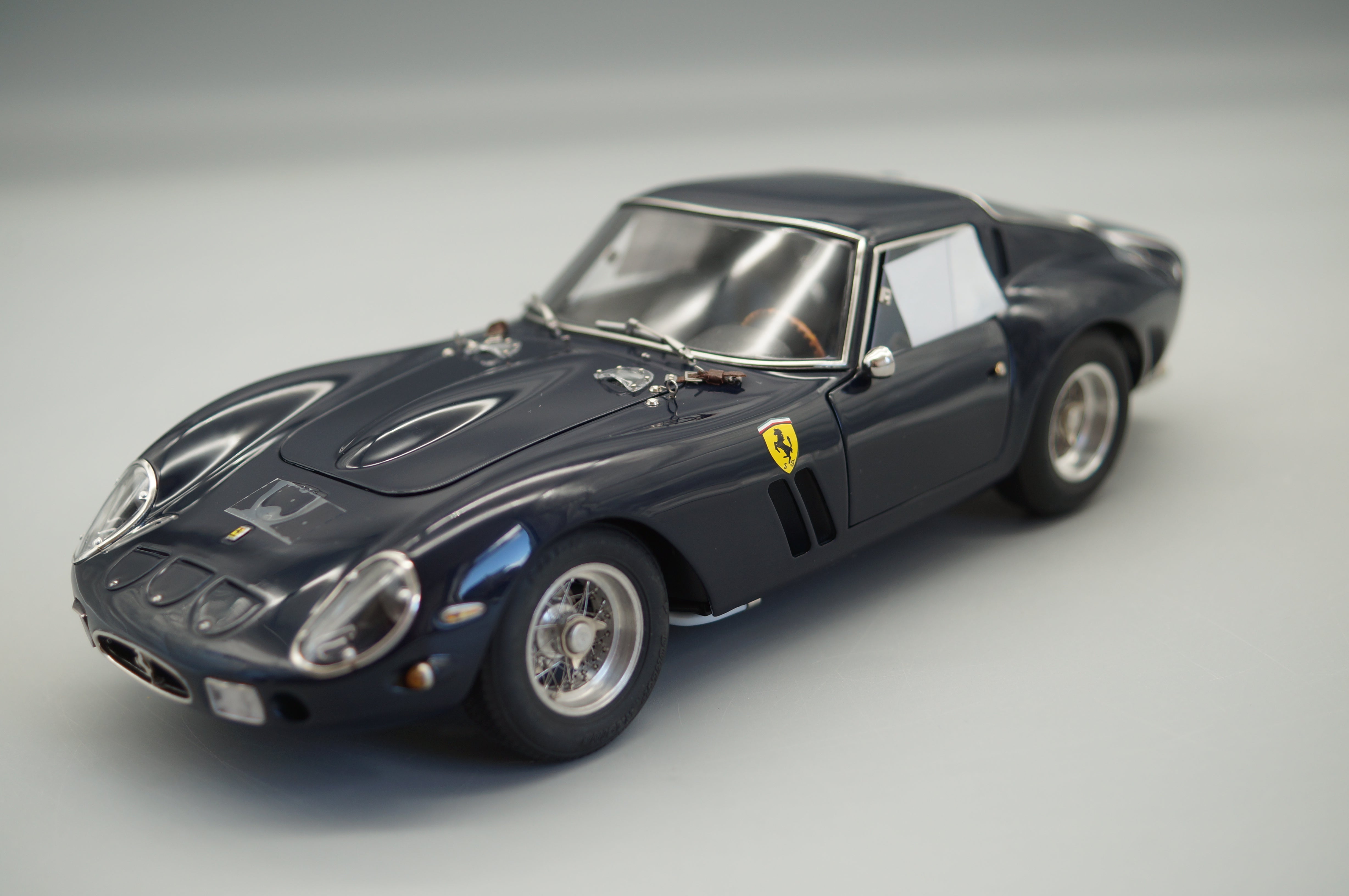 1/18 CMC Ferrari 250 GTO Midnight Blue 'Techno Classica 2016' CMC M-168 #102/200 -FH307