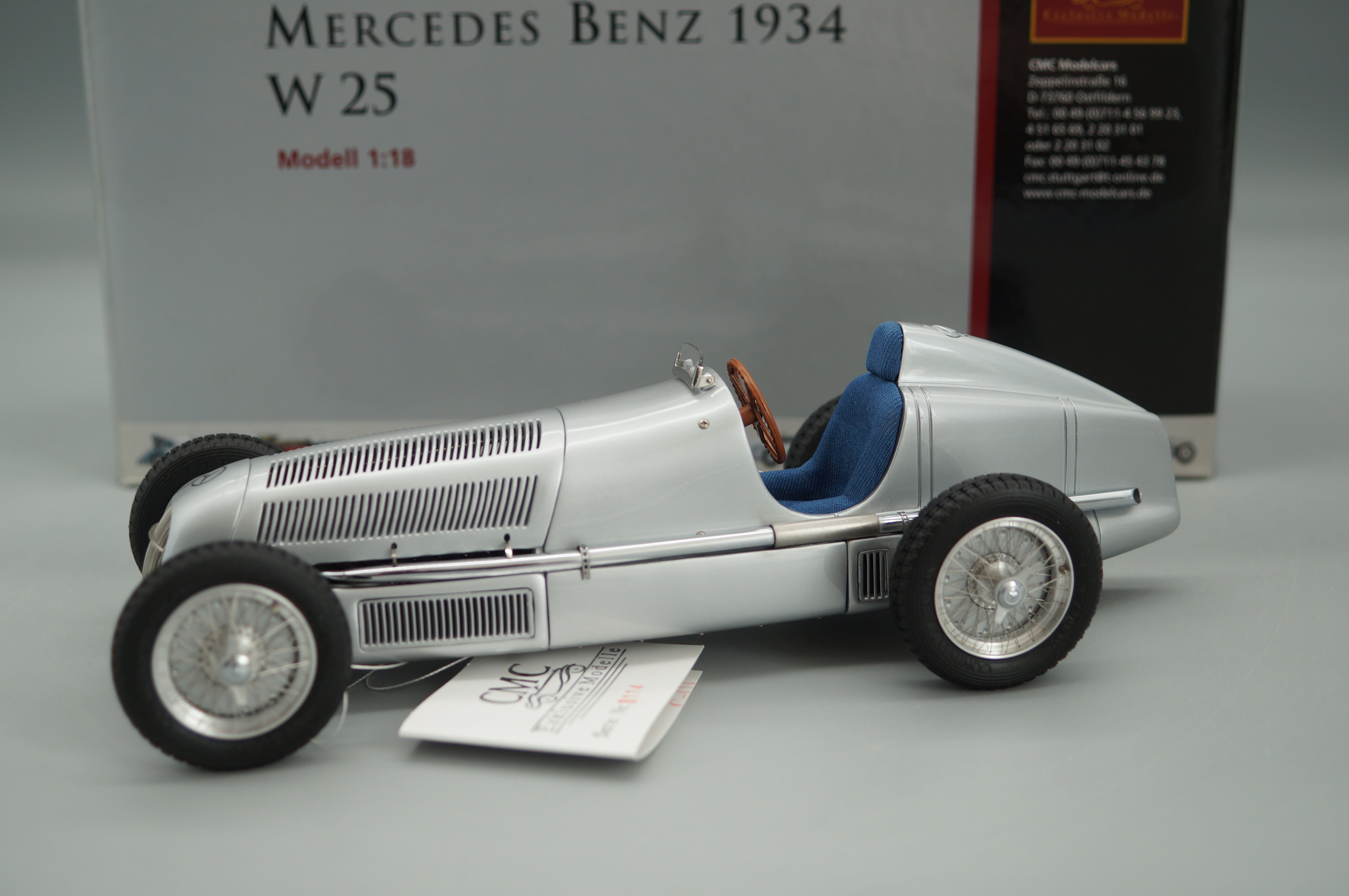 1/18 Mercedes-Benz W25 1934 'Der erste Silberpfeil' CMC M-033 -pre-owned- FH314