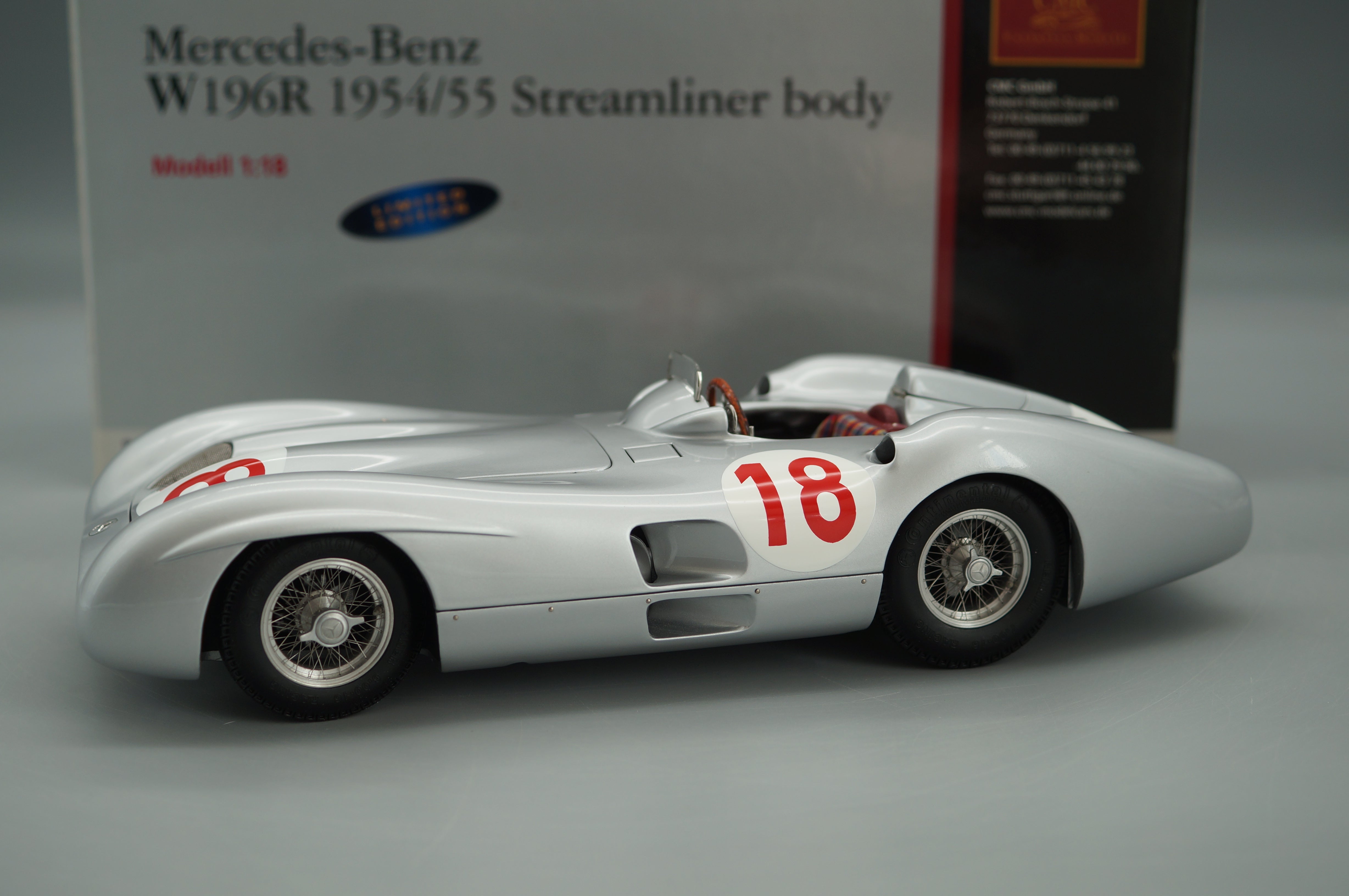 1/18 Mercedes-Benz W196R #18 Juan M. Fangio #4749/5000 CMC M-049 -pre-owned -FH319