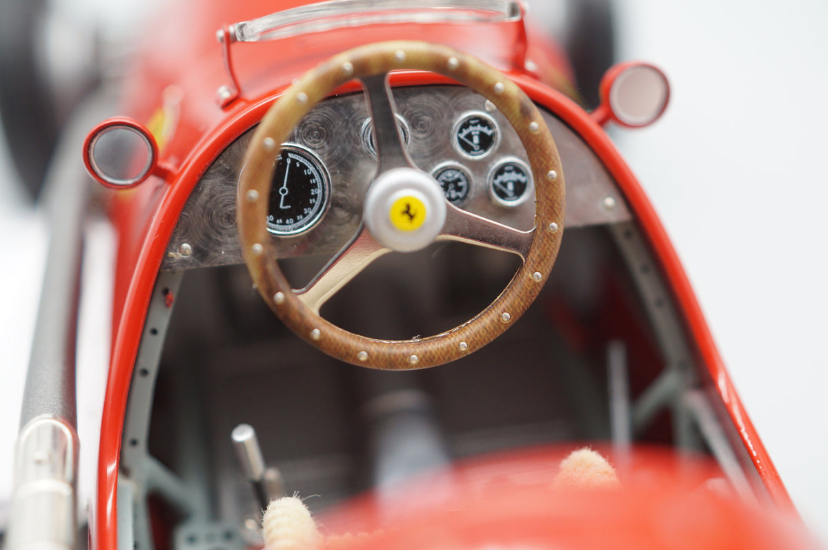 1/18 Ferrari 500 F2 1953 Double World Champion #2475 CMC M-056 -pre-owned -FH320
