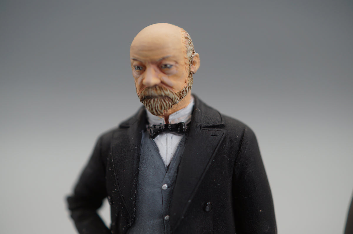 1/18 GOTTLIEB DAIMLER and CARL BENZ by SF Scale Figures #30/60 - Handmade - pre-owned