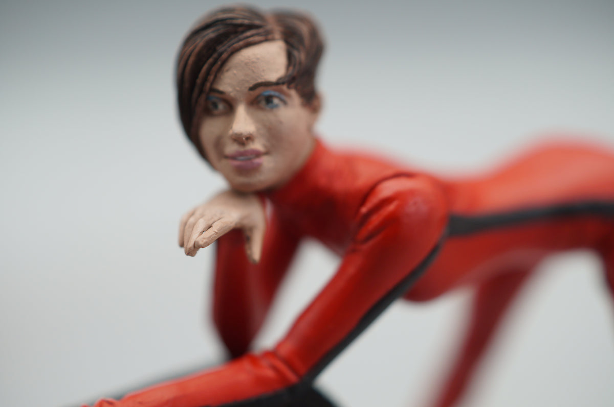 1/18 RACING GIRL red dress von SF Scale Figures - Handarbeit - pre-owned
