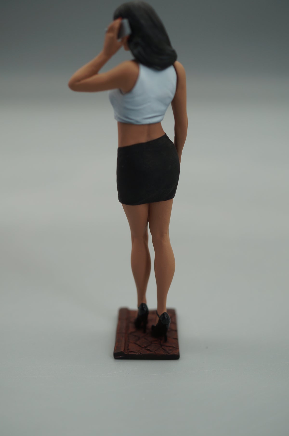 1/18 Phone Girl von SF Scale Figures - Handarbeit - pre-owned