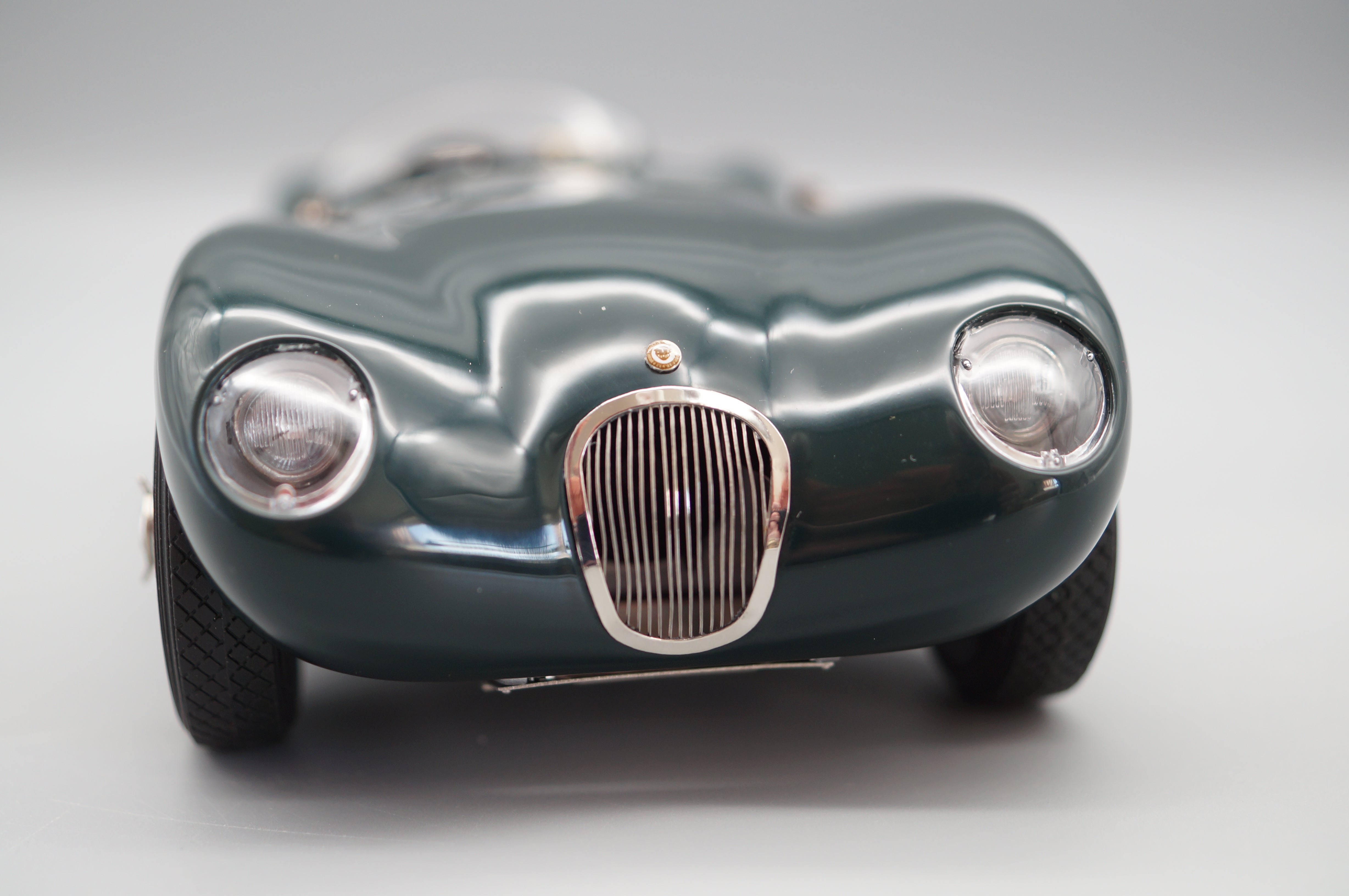 Jaguar C-Type British Racing Green 1952 CMC M-191 -pre-owned 