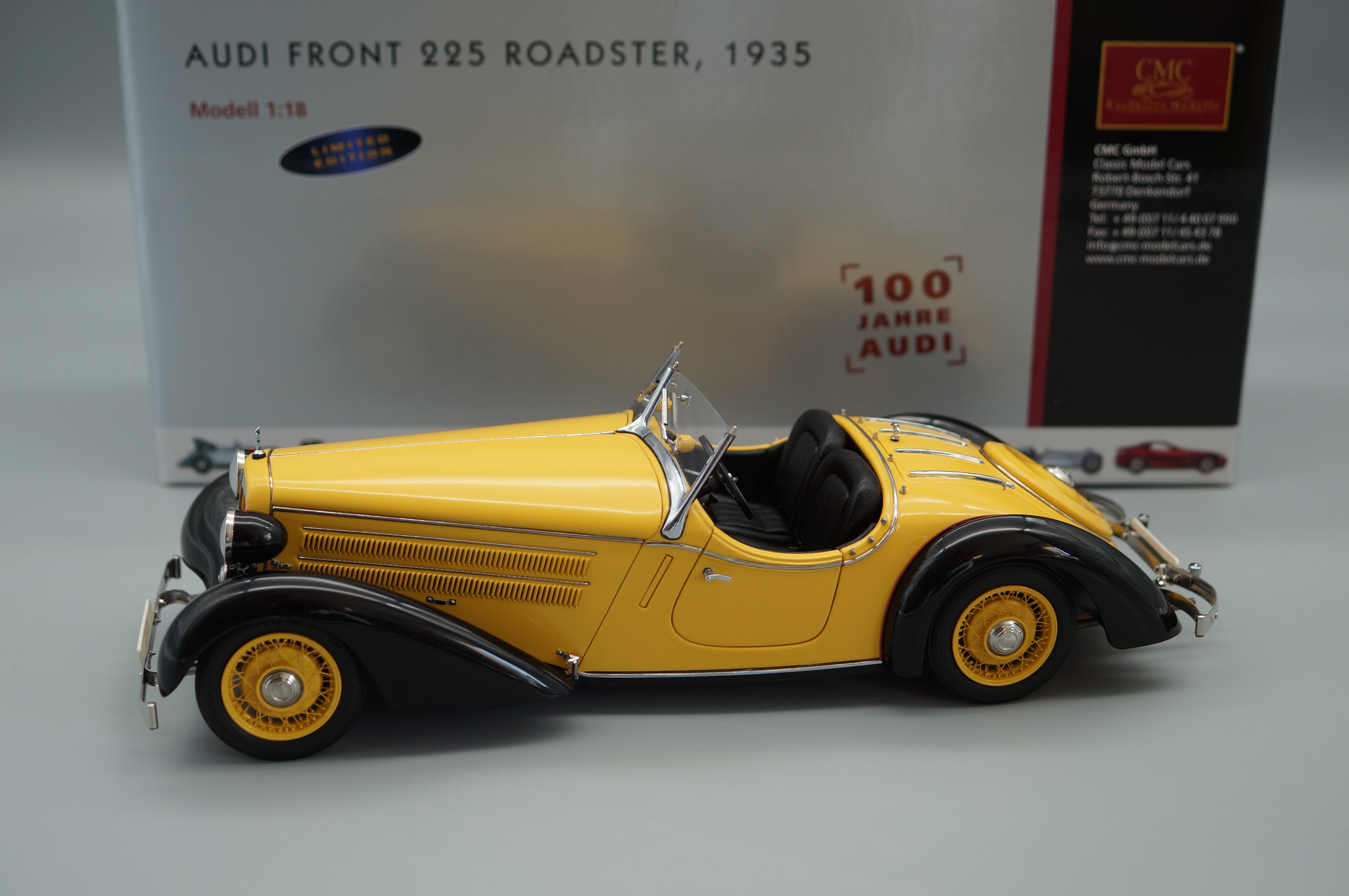 Audi Front 225 Roadster black-yellow CMC M-075A -pre-owned- TS674