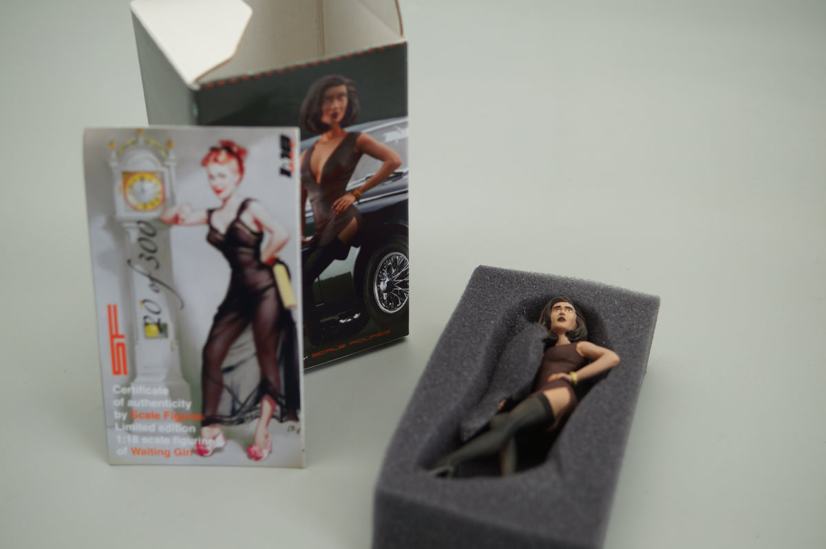 1/18 Waiting Girl by SF Scale Figures - Handcrafted -