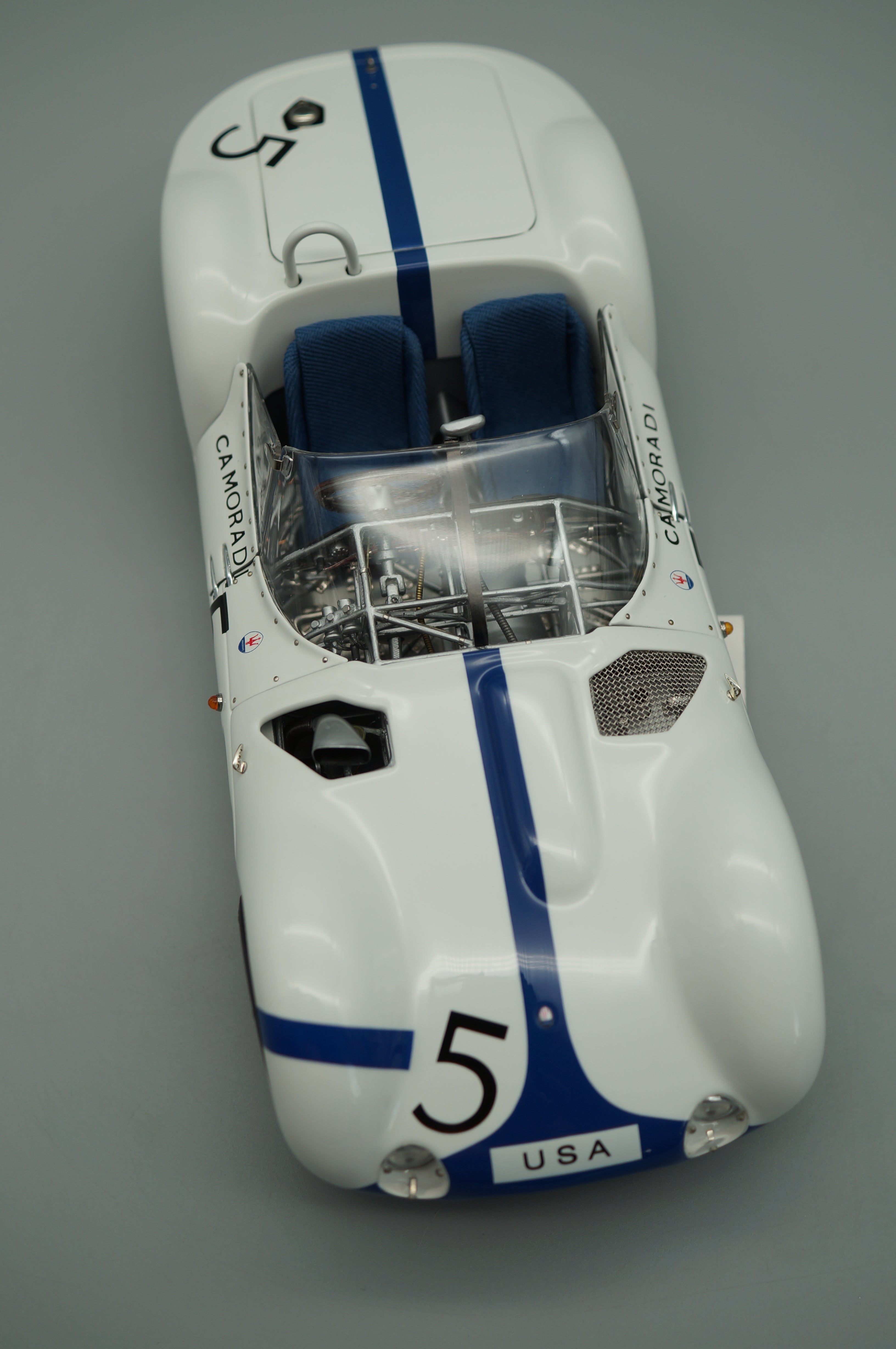 1:18 Maserati Tipo 61 Birdcage #5 CMC M-047 -pre-owned- HPRF685