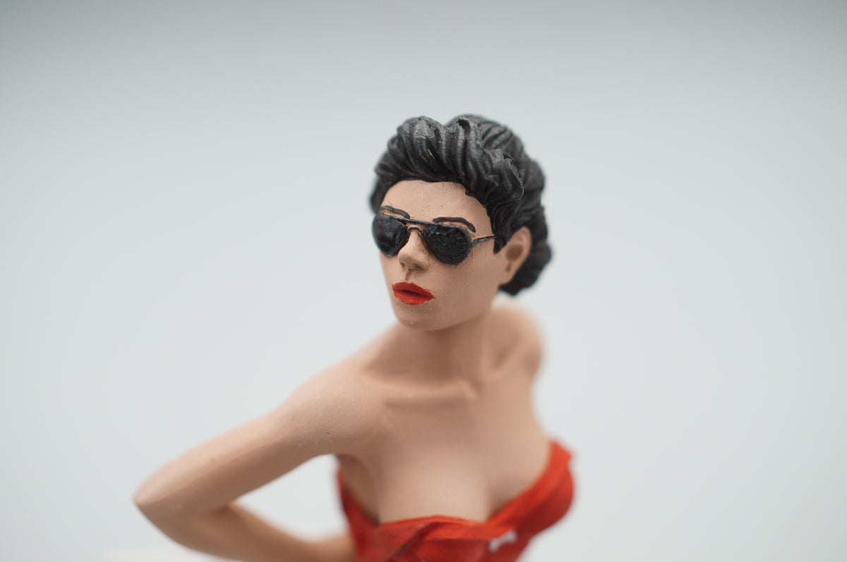 1/18 Pompous Girl von SF Scale Figures - Handarbeit - pre-owned