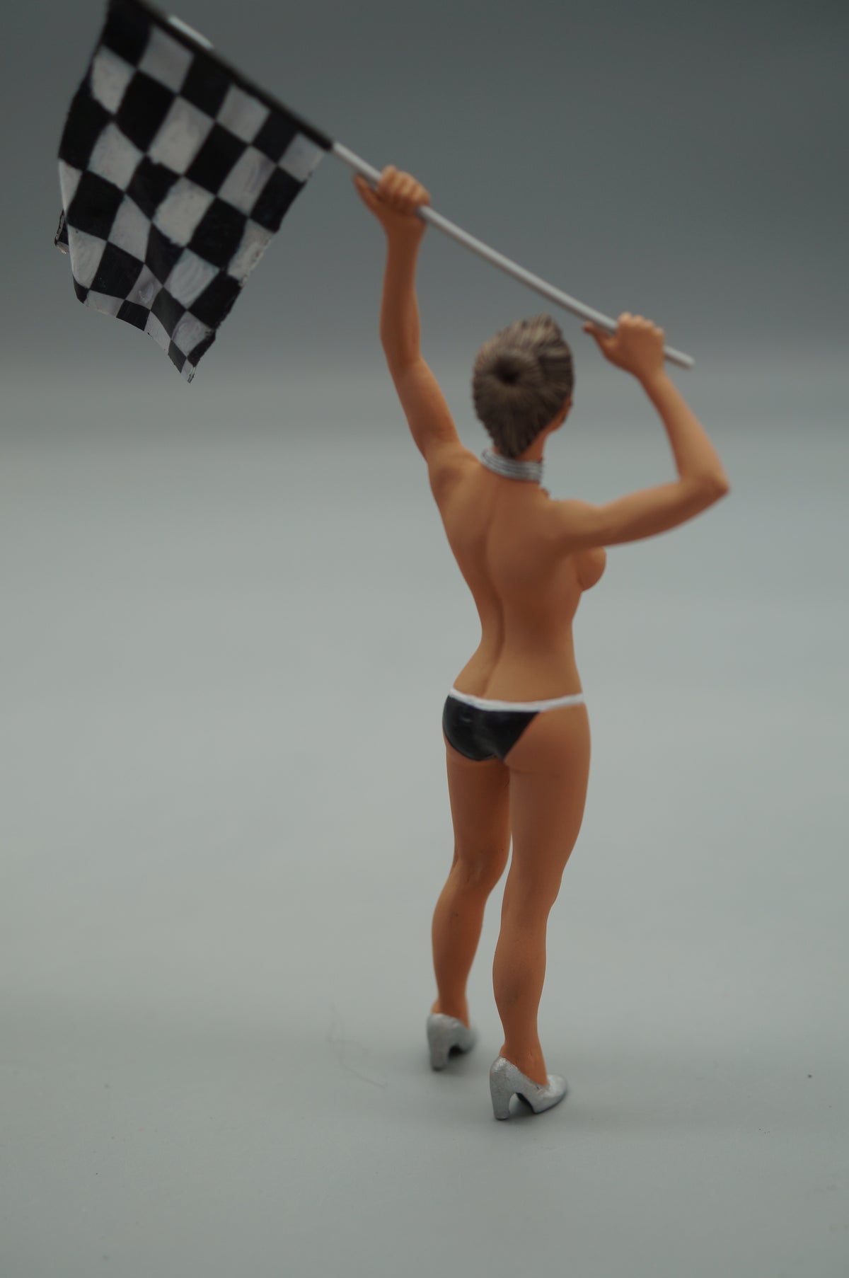 1/18 Start-Finish Girl naked von SF Scale Figures - Handarbeit -