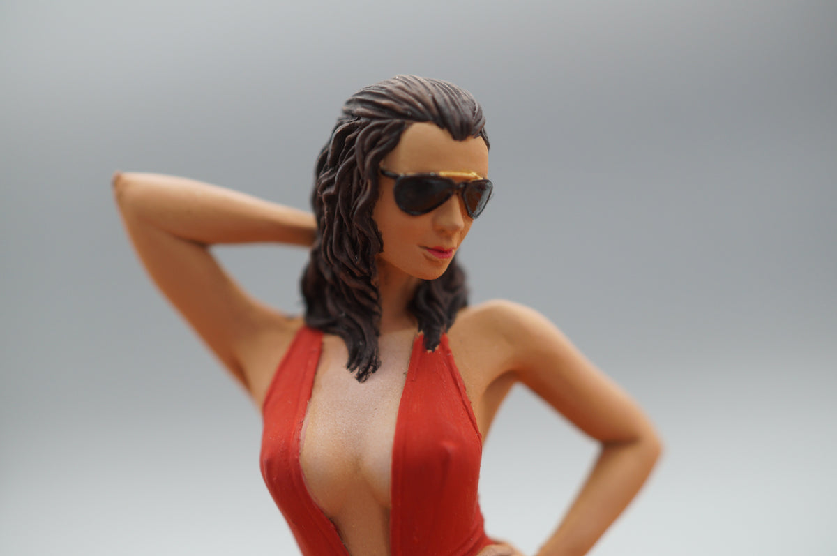 1/18 Posing Girl by SF Scale Figures - Handcrafted -