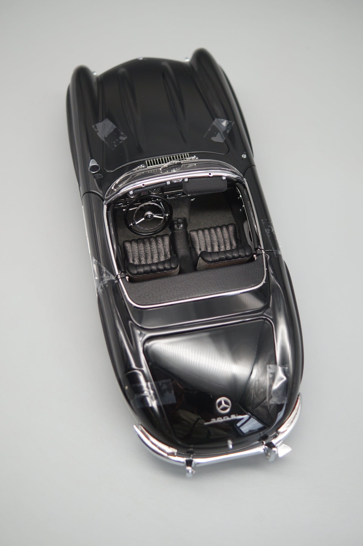 1/18 Mercedes-Benz 300 SL W198 Roadster offen schwarz CMC M-293
