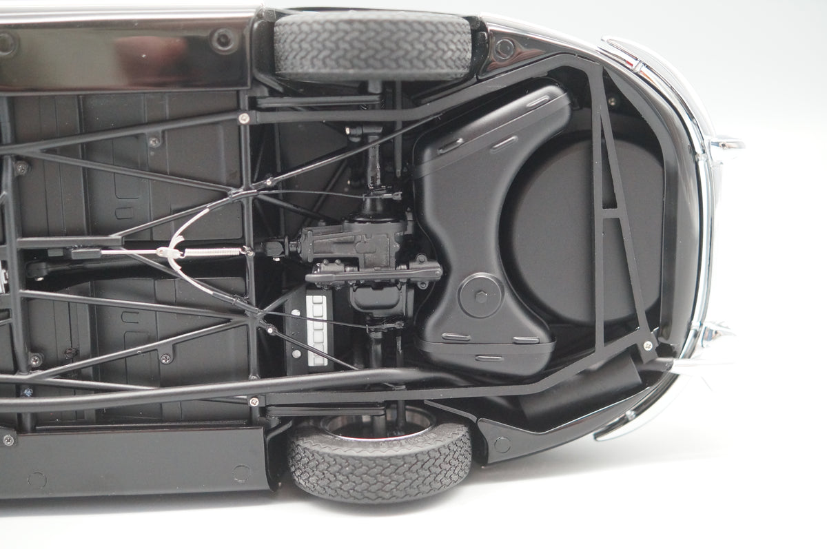 1/18 Mercedes-Benz 300 SL W198 Roadster offen schwarz CMC M-293