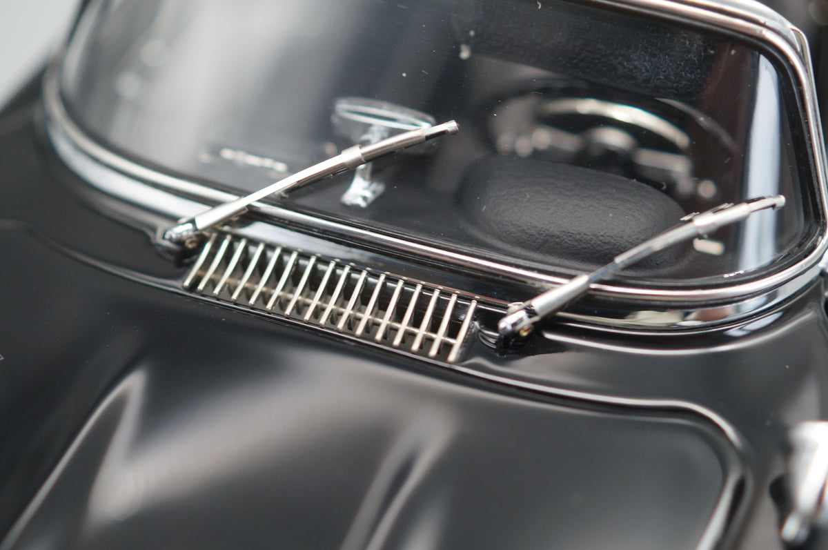 1/18 Mercedes-Benz 300 SL W198 Roadster offen schwarz CMC M-293