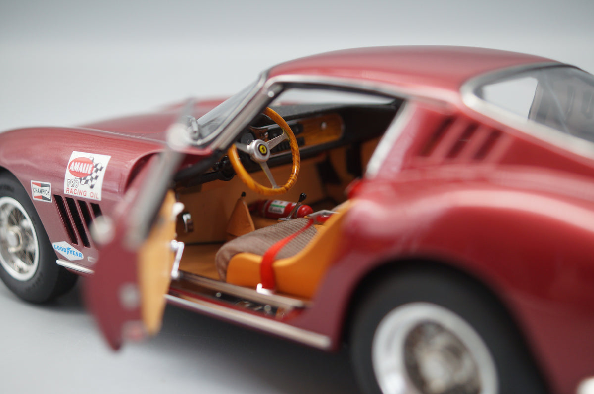 1/18 Ferrari 275 GTB/C #4 Pedro Rodriguez Chassis 09063 von 1966 rubinrot #0756/1000 CMC M-213 -pre-owned MH327