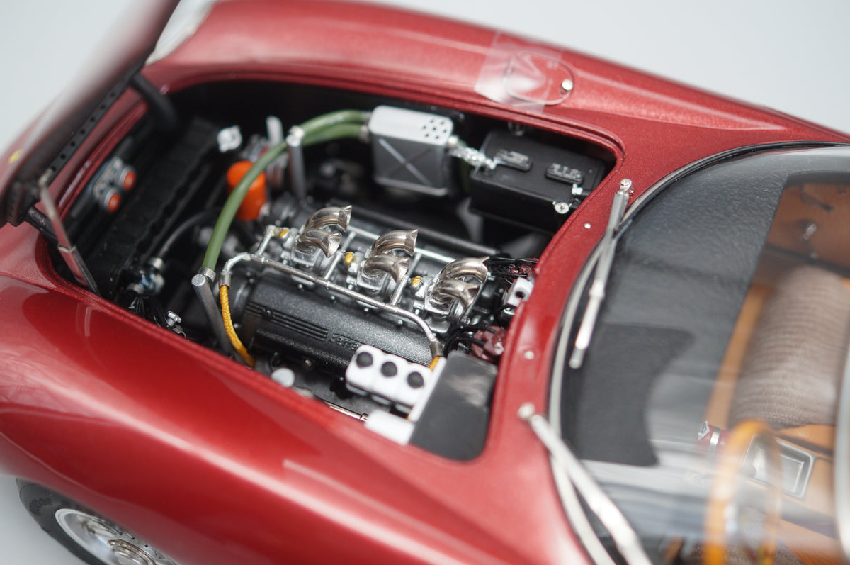 1/18 Ferrari 275 GTB/C #4 Pedro Rodriguez Chassis 09063 von 1966 rubinrot #0756/1000 CMC M-213 -pre-owned MH327