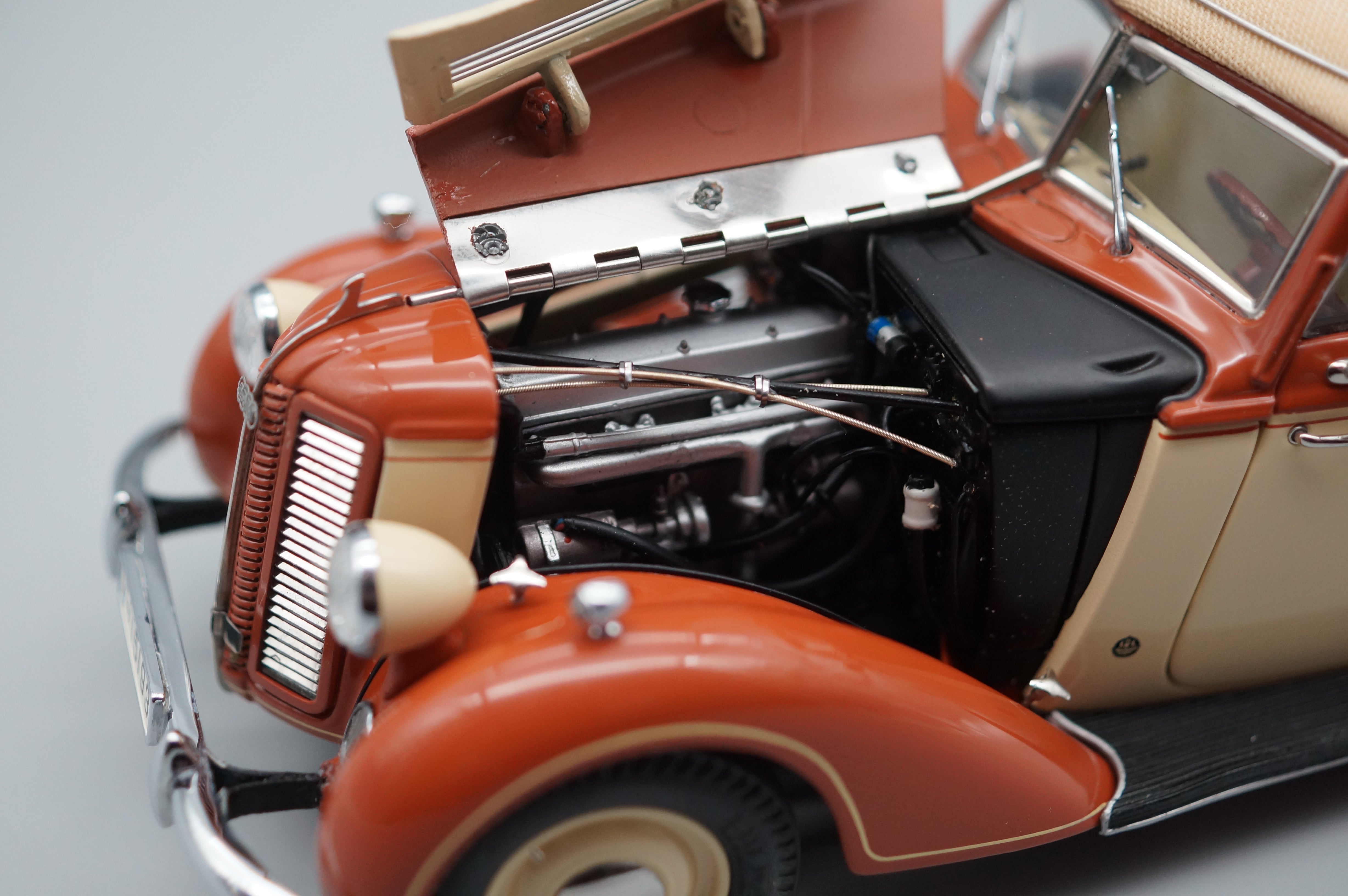 1/24 Audi 920 Cabriolet braun CMC M-032 NEU