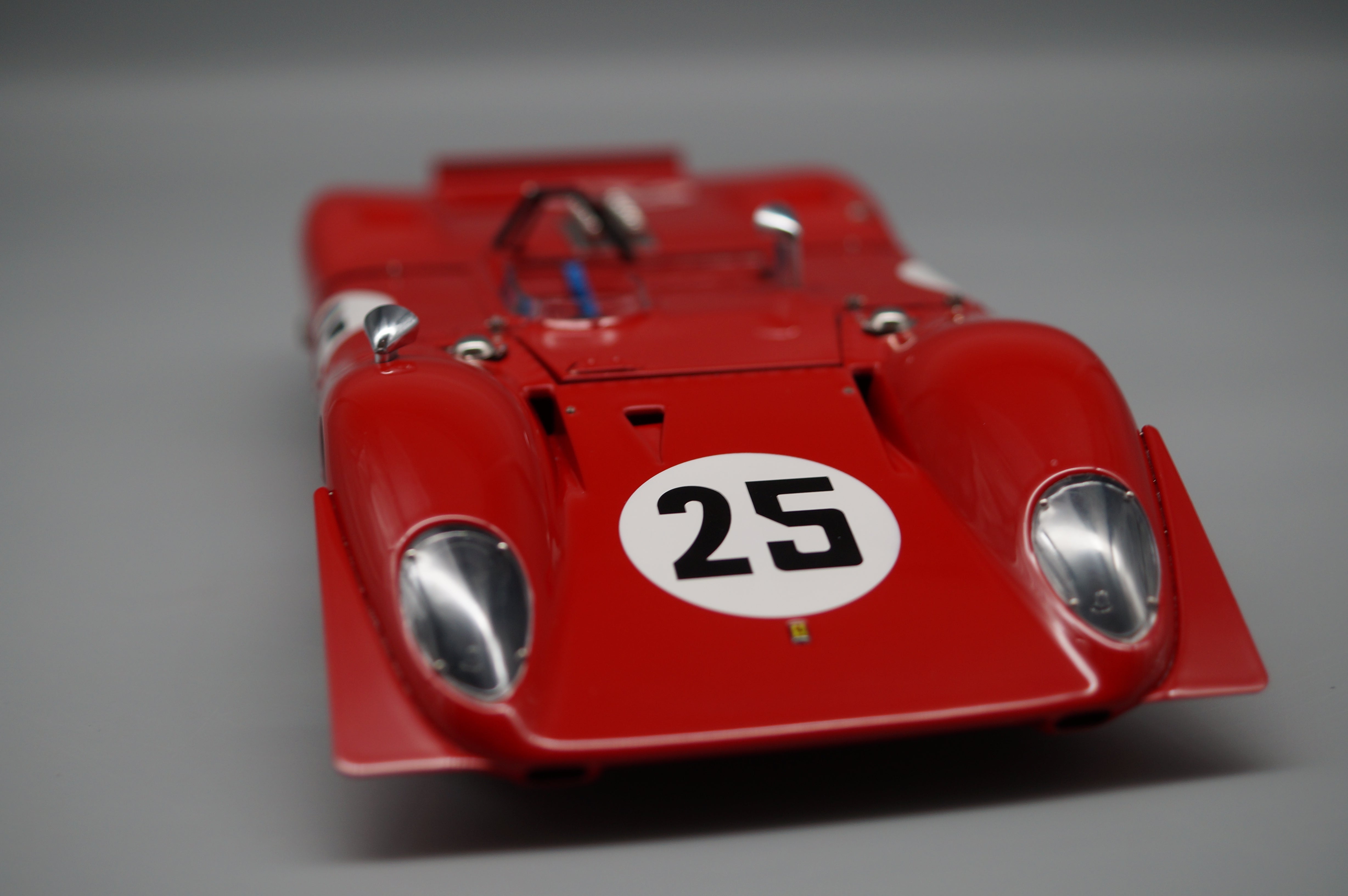 1/18 Ferrari 312P Spyder CMC M-095 -pre-owned-
