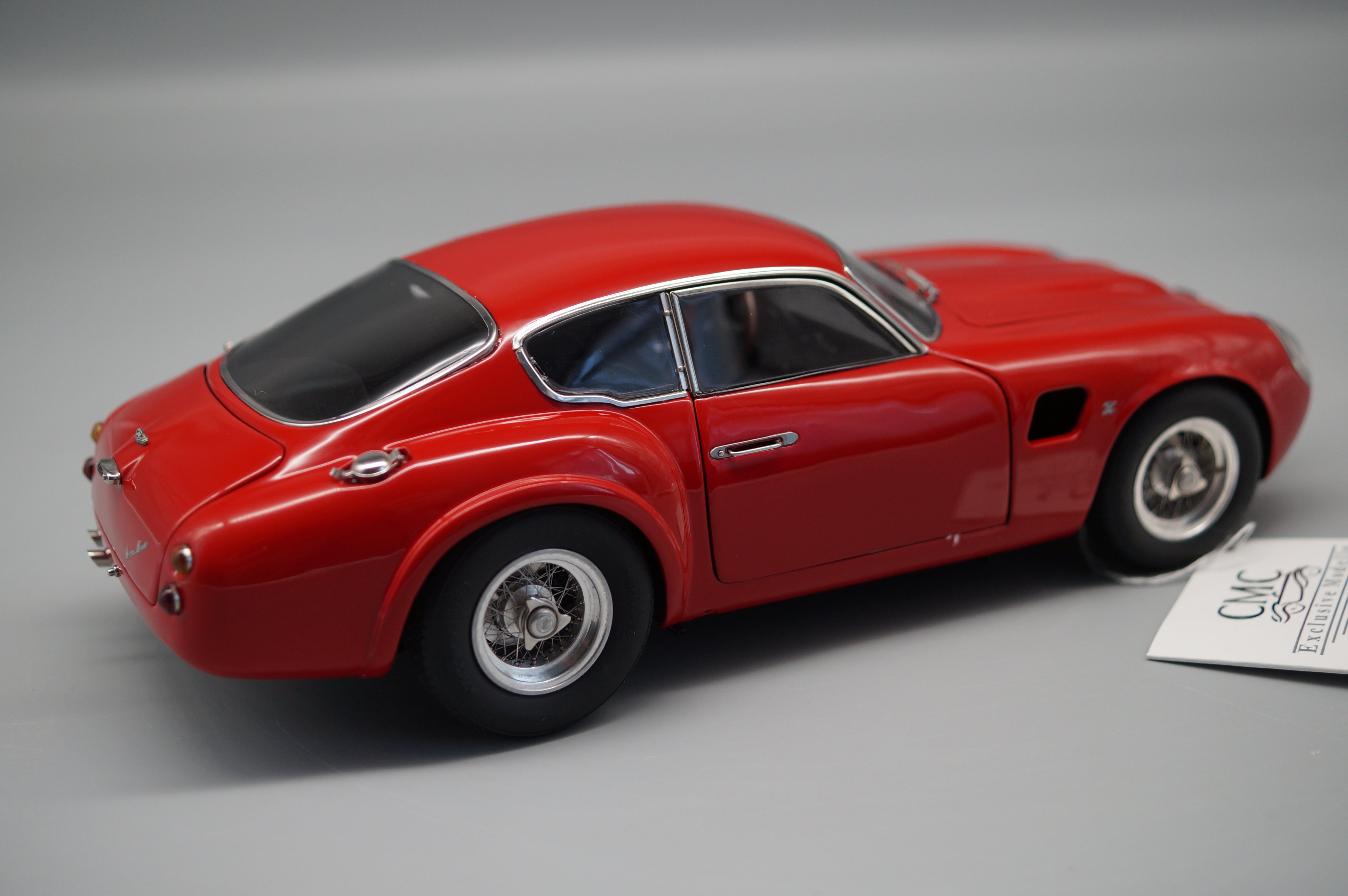 1/18 Aston Martin DB4 GT Zagato red 1961 CMC M-146 LE 1000 pcs