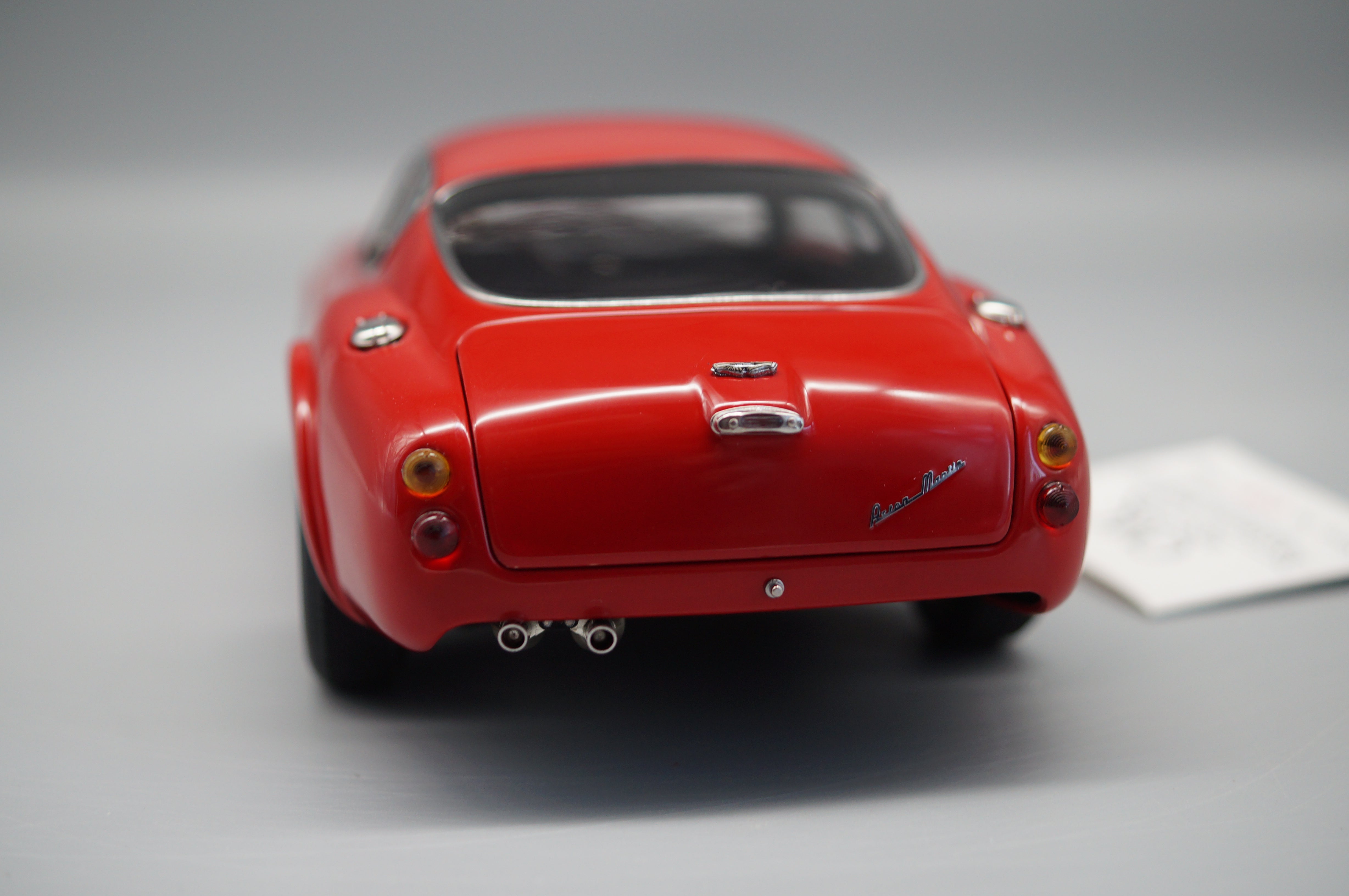 1/18 Aston Martin DB4 GT Zagato red 1961 CMC M-146 LE 1000 pcs