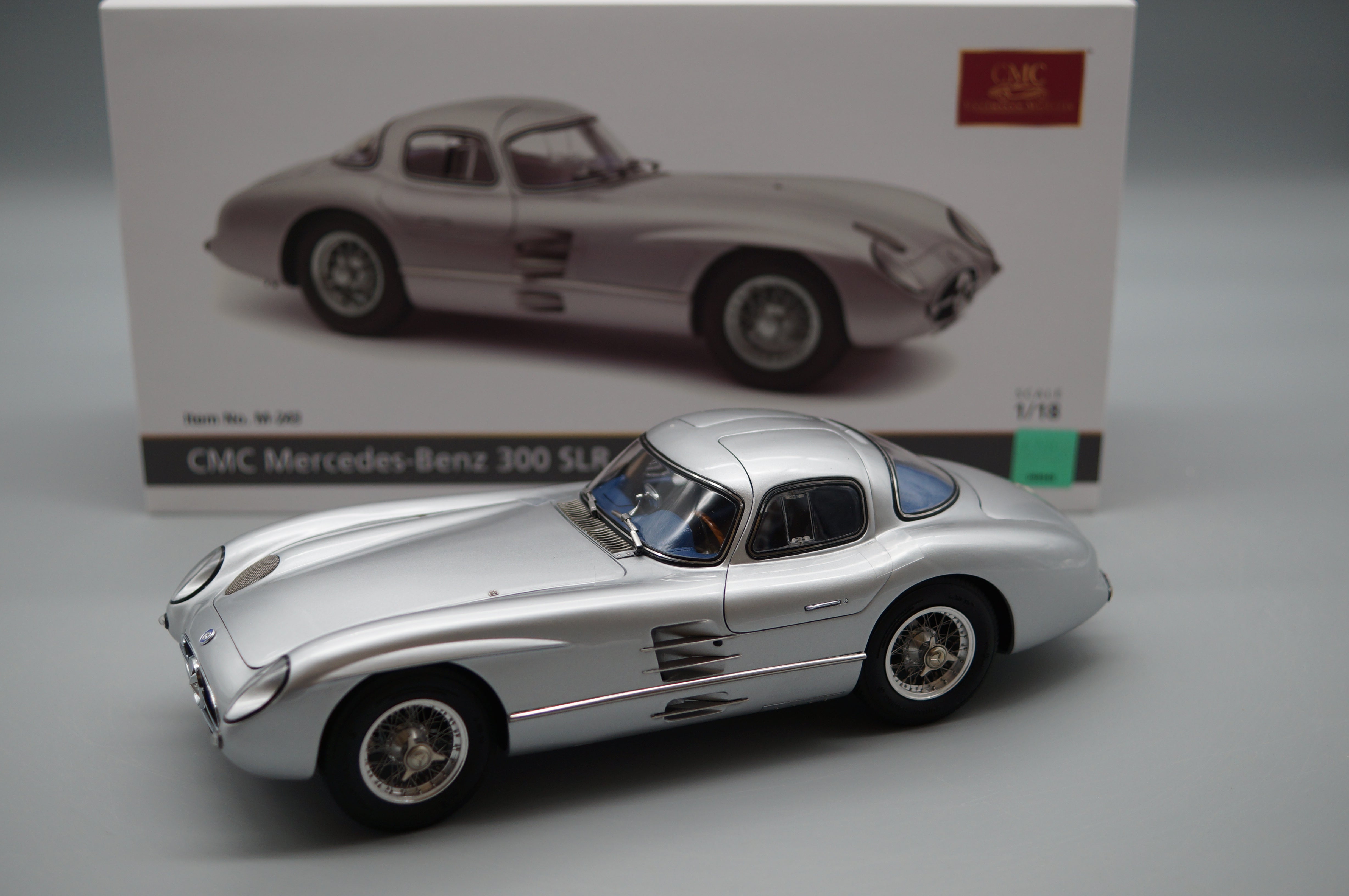 1/18 Mercedes-Benz 300 SLR Coupe 1955 Blaues Interieur CMC M-243