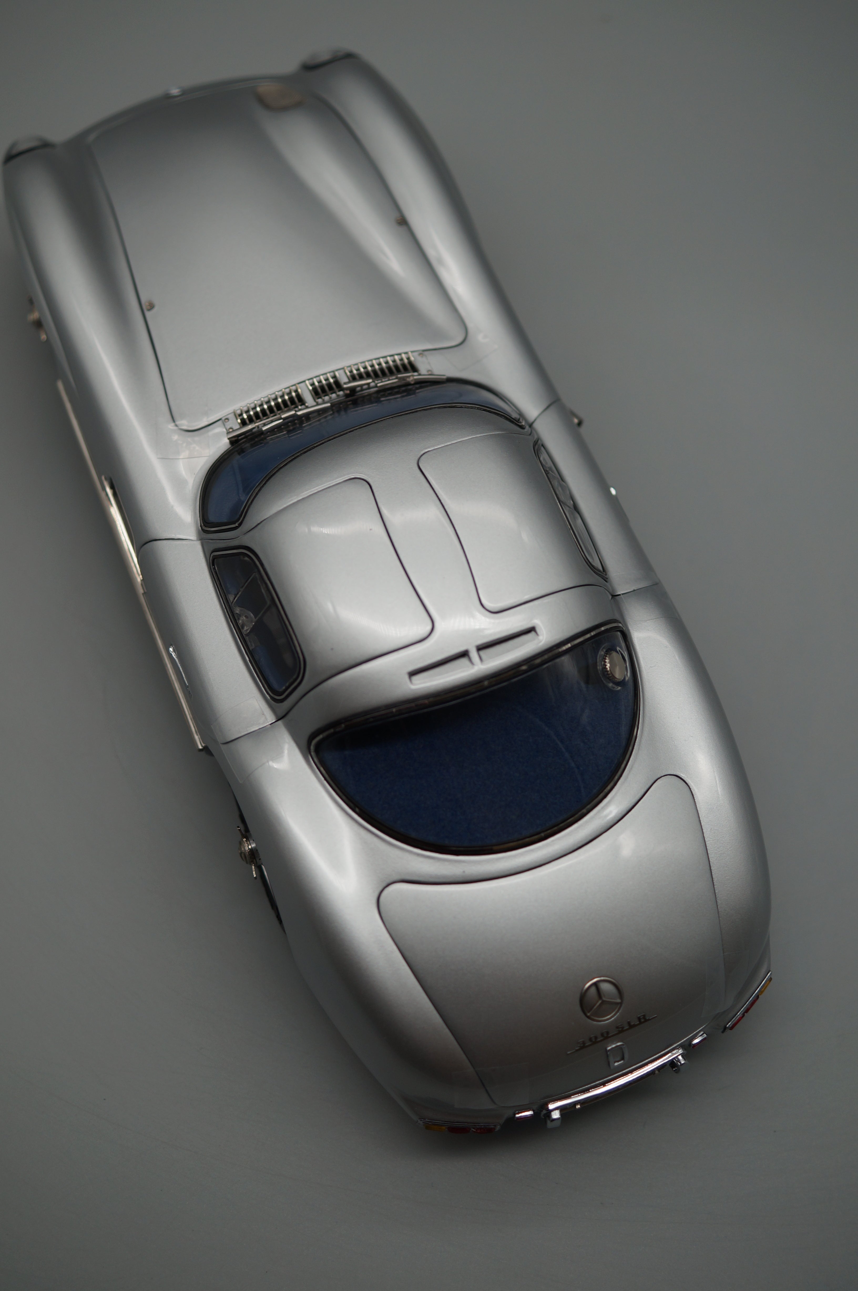 1/18 Mercedes-Benz 300 SLR Coupe 1955 Blaues Interieur CMC M-243