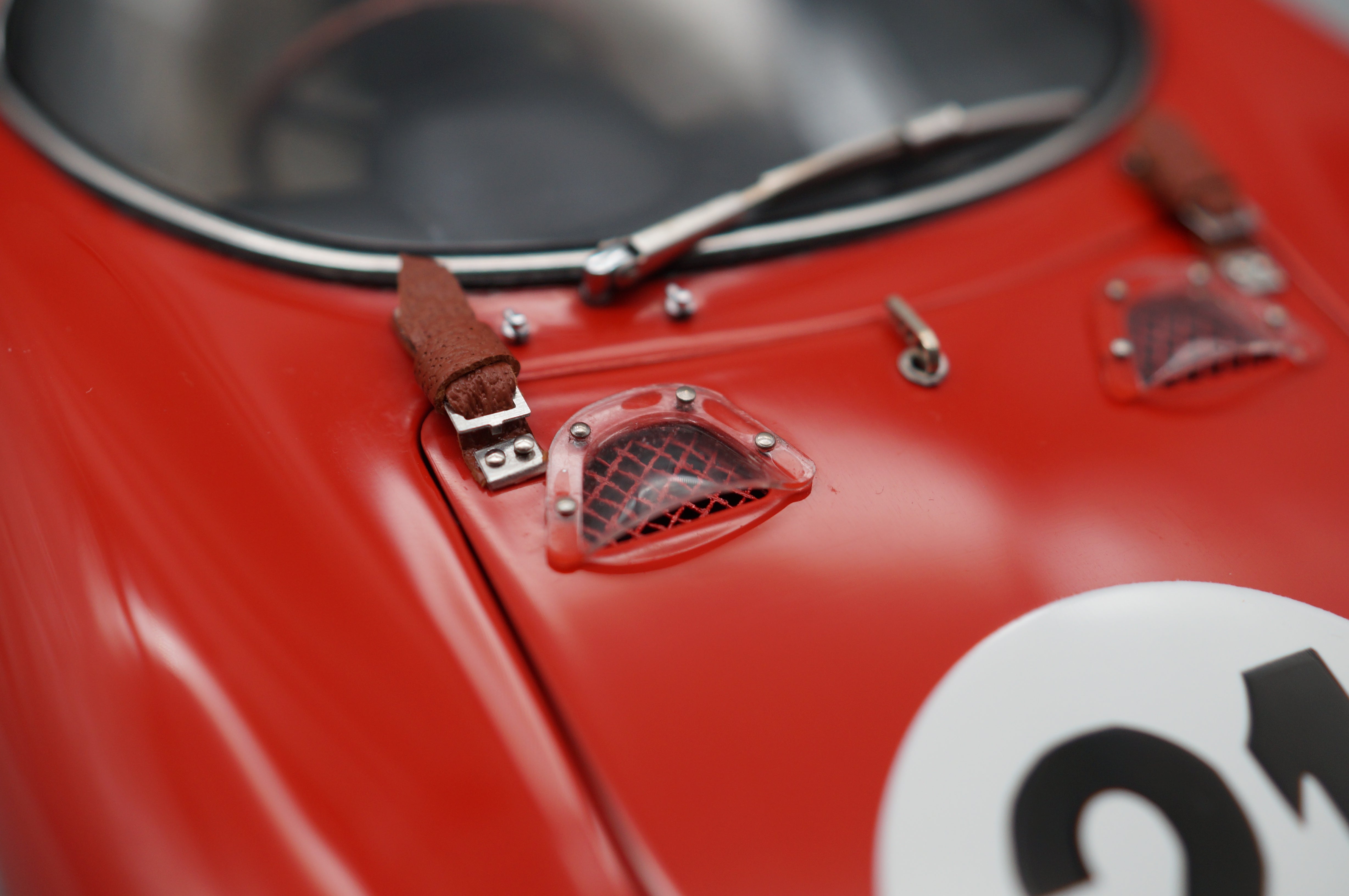 1/18 Ferrari 250 LM #21 RHD 24H Le Mans1965 Rindt/Gregory CMC M-263