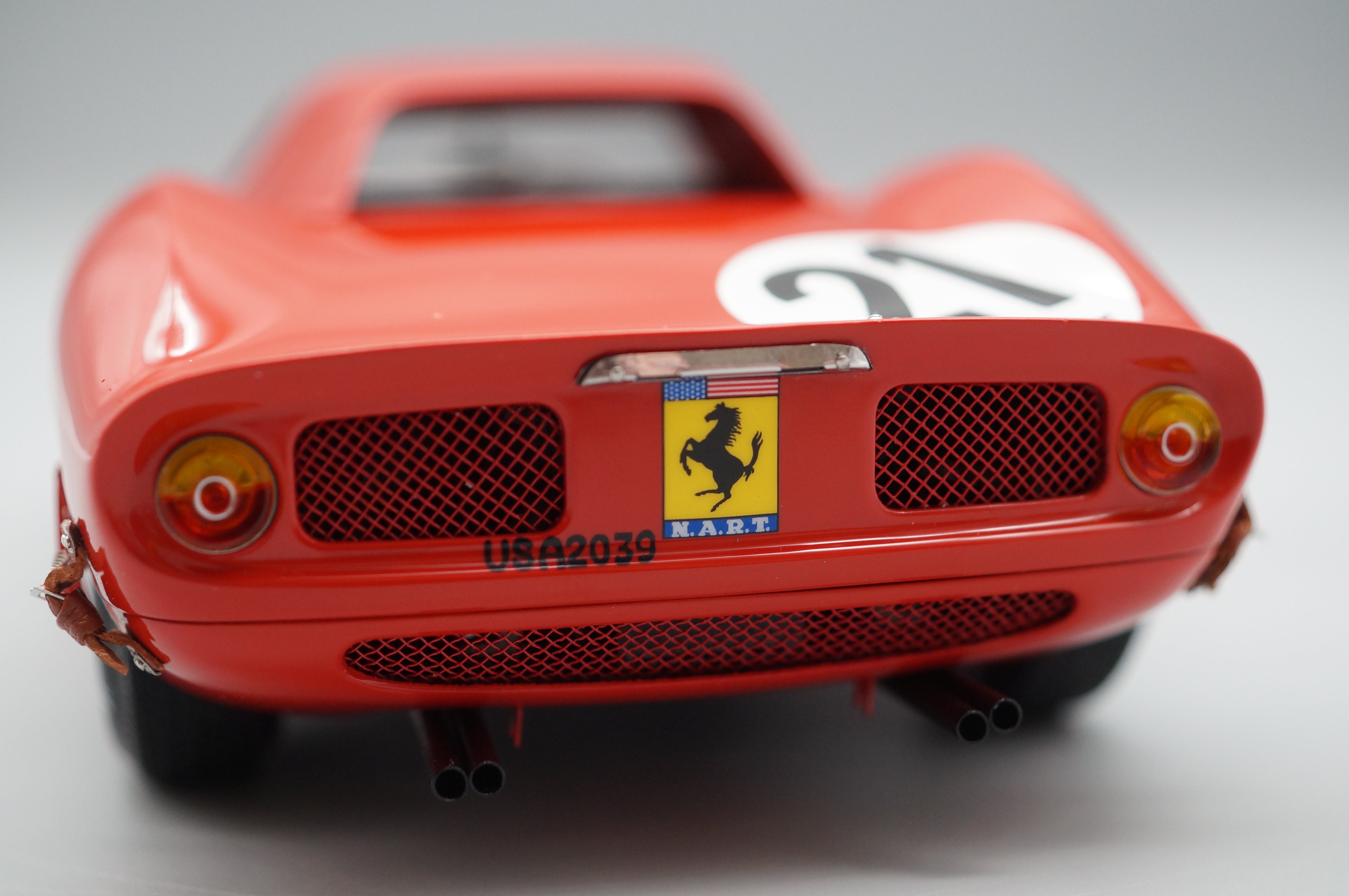 1/18 Ferrari 250 LM #21 RHD 24H Le Mans1965 Rindt/Gregory CMC M-263
