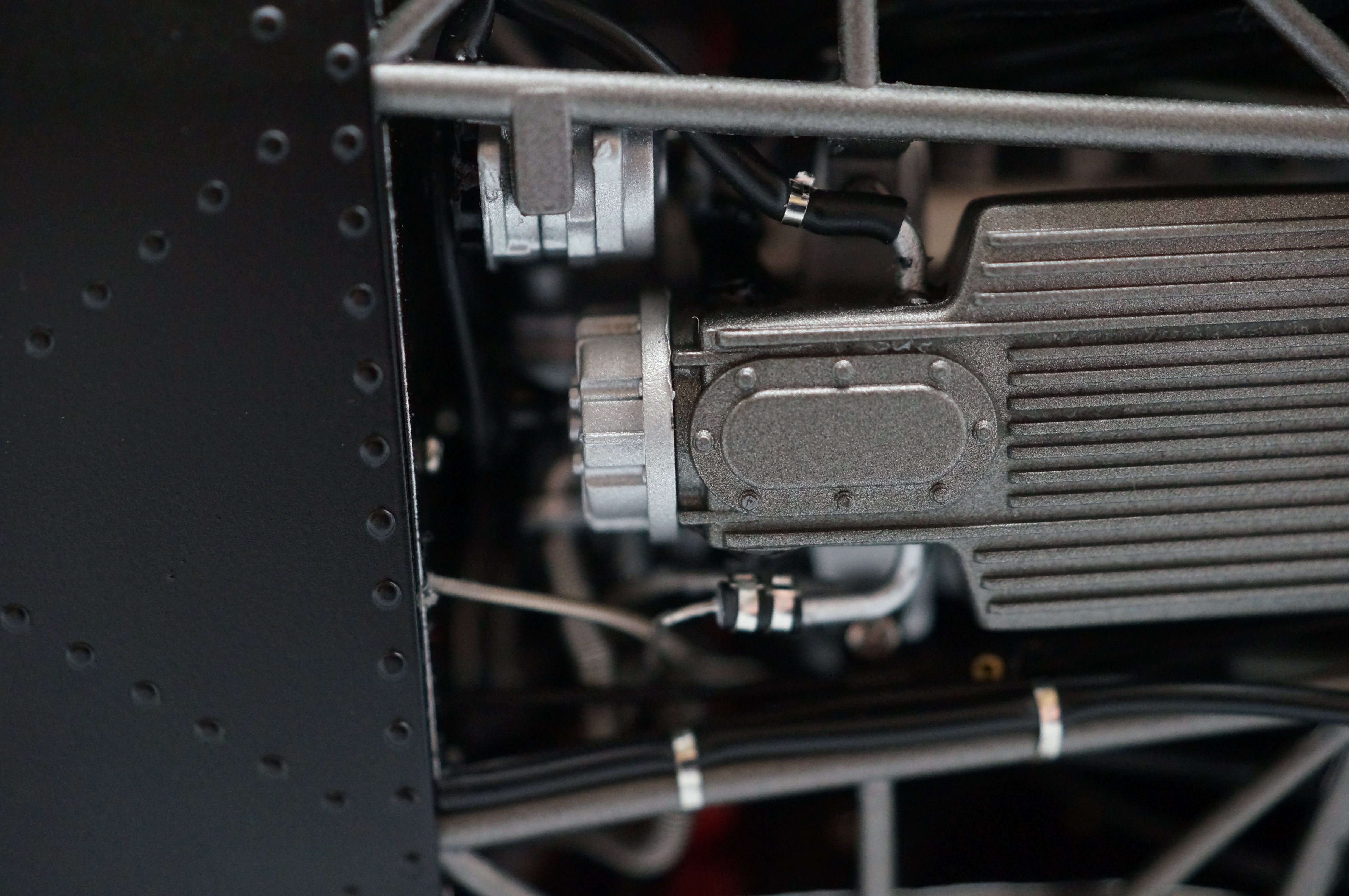 1/18 Ferrari 250 LM #21 RHD 24H Le Mans1965 Rindt/Gregory CMC M-263