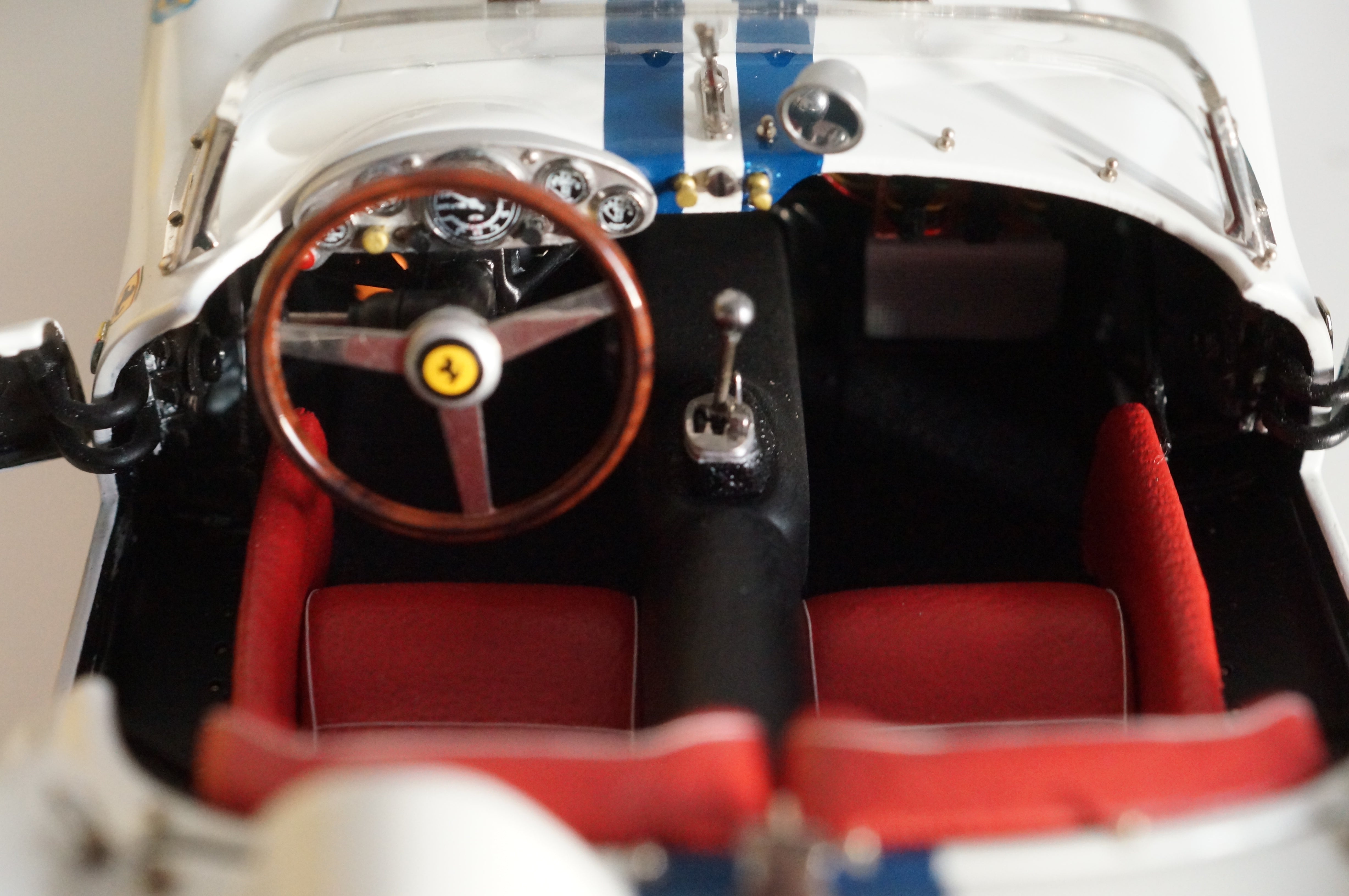 1:18 Ferrari 250 Testa Rossa #22 Pontoon Fender CMC M-080 aus Vorbesitz