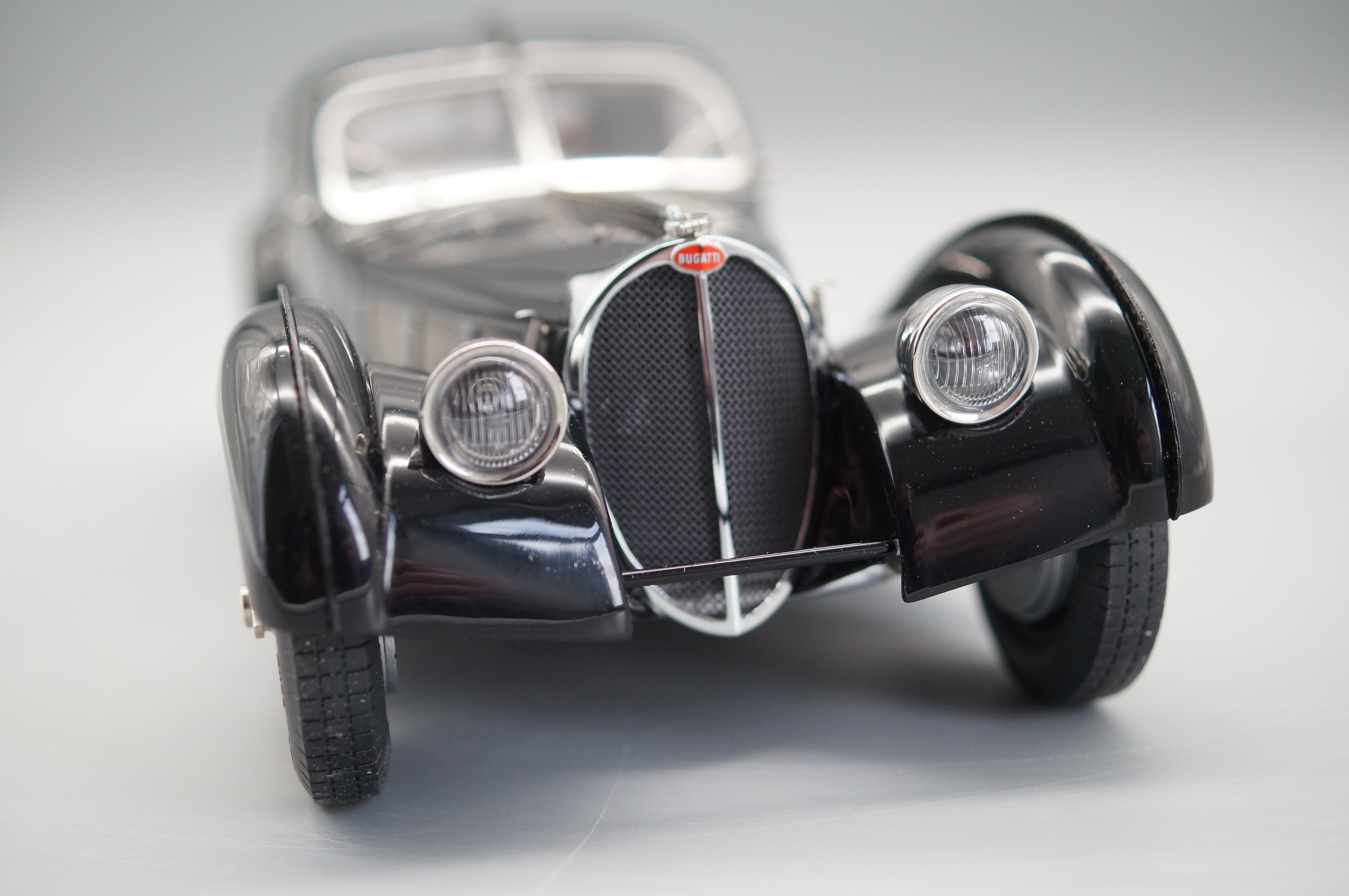 1/18 Bugatti Typ 57 SC Atlantic 1938 (schwarz) CMC M-085 #2500 -pre-owned-