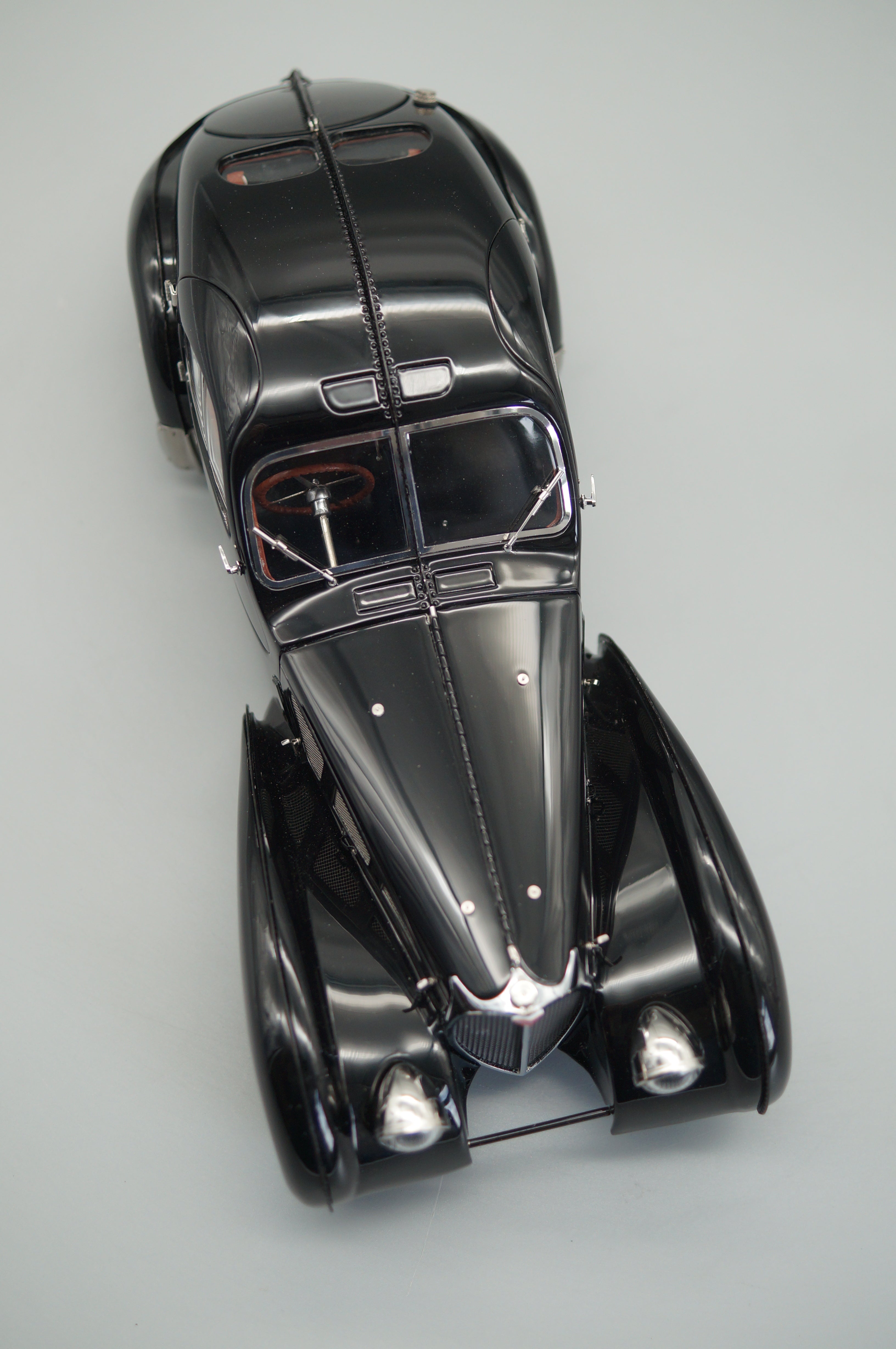 1/18 Bugatti Type 57 SC Atlantic 1938 (black) CMC M-085 #2500 -pre-owned-