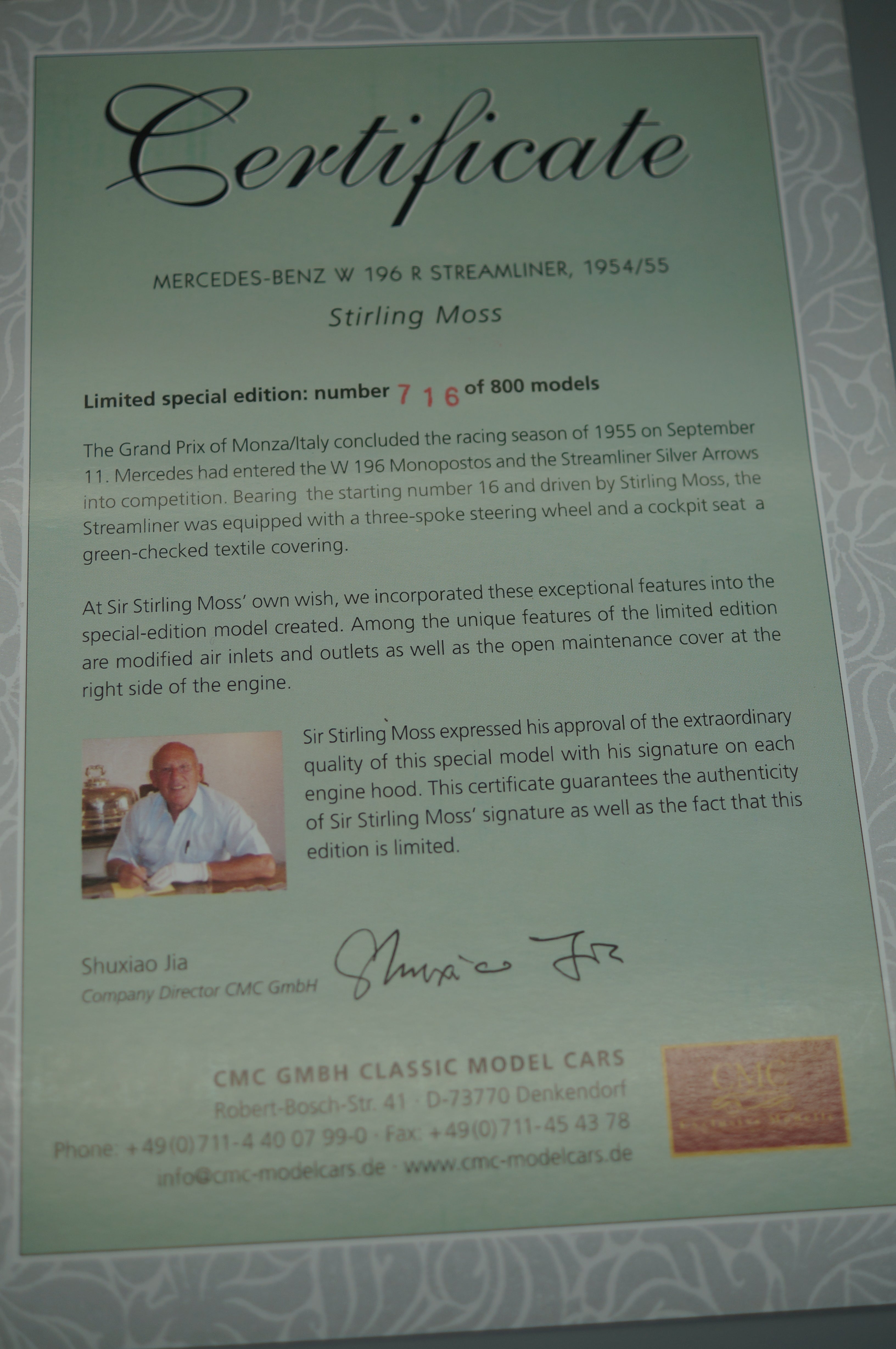 Mercedes-Benz W196R #16 signed by Stirling Moss #716/800 CMC M-059 - pre-owned