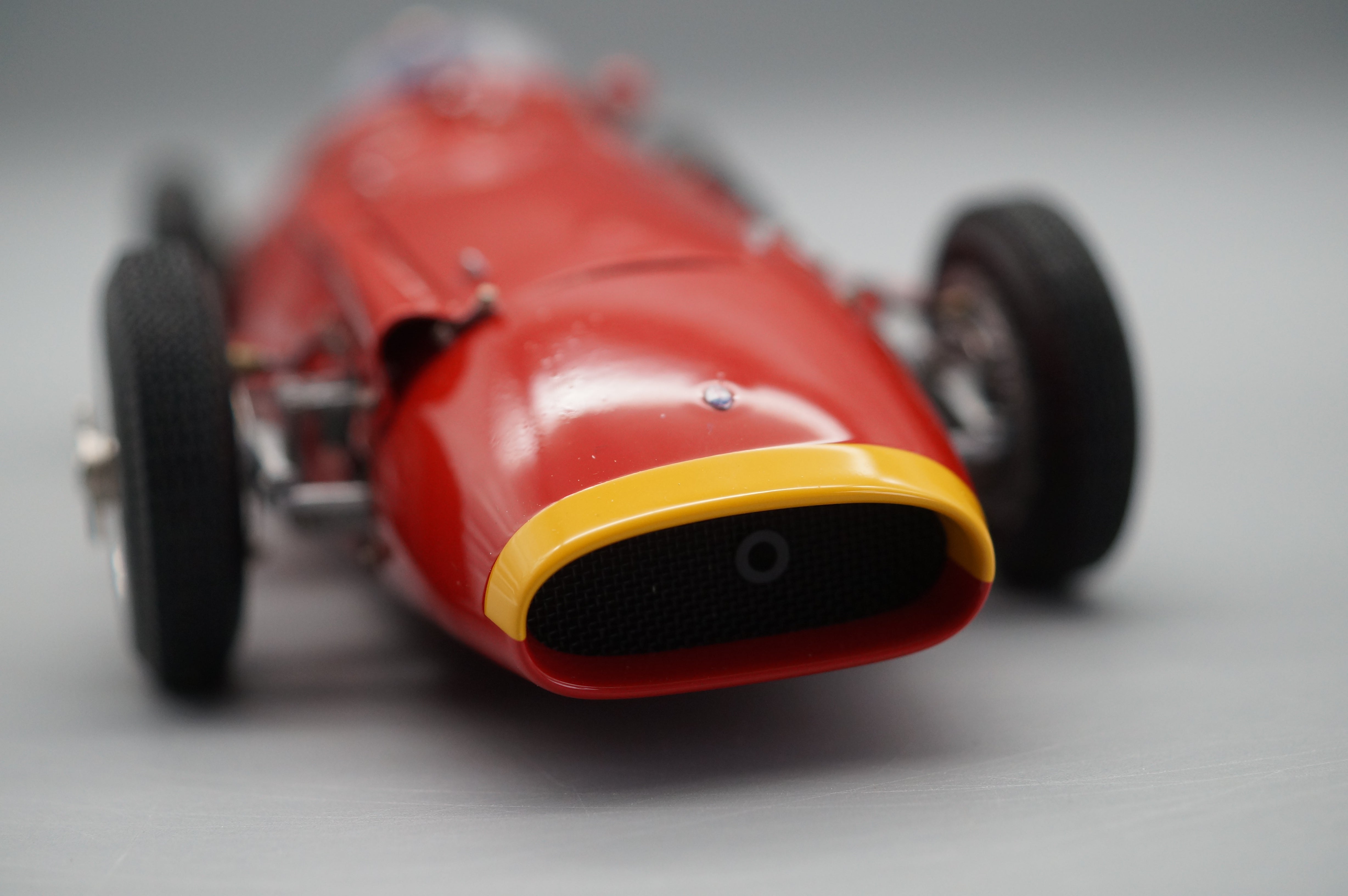 1/18 Maserati 250F #4017 CMC M-051 -pre-owned
