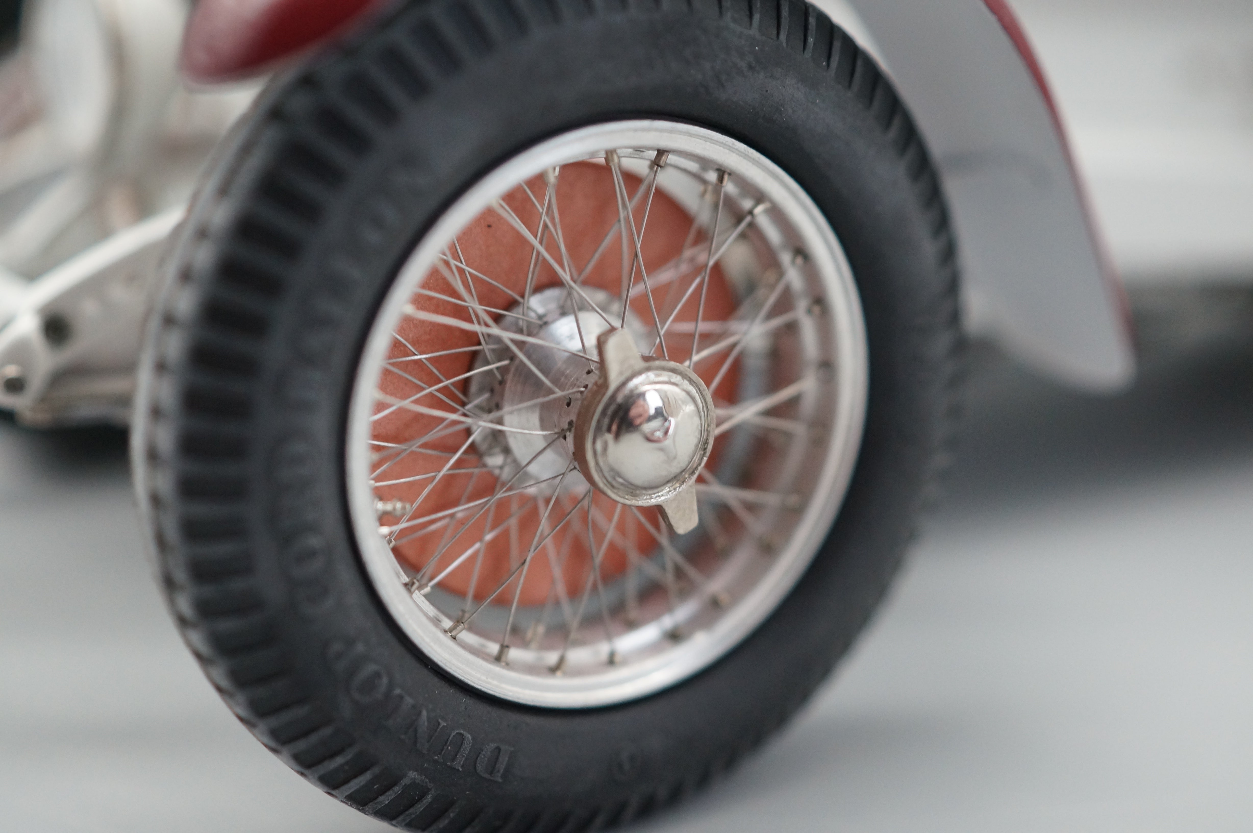 1/18 Mercedes-Benz SSKL #87 R. Caracciola Mille Miglia 1931 'The White Elephant' #5450 CMC M-055 -pre-owned-