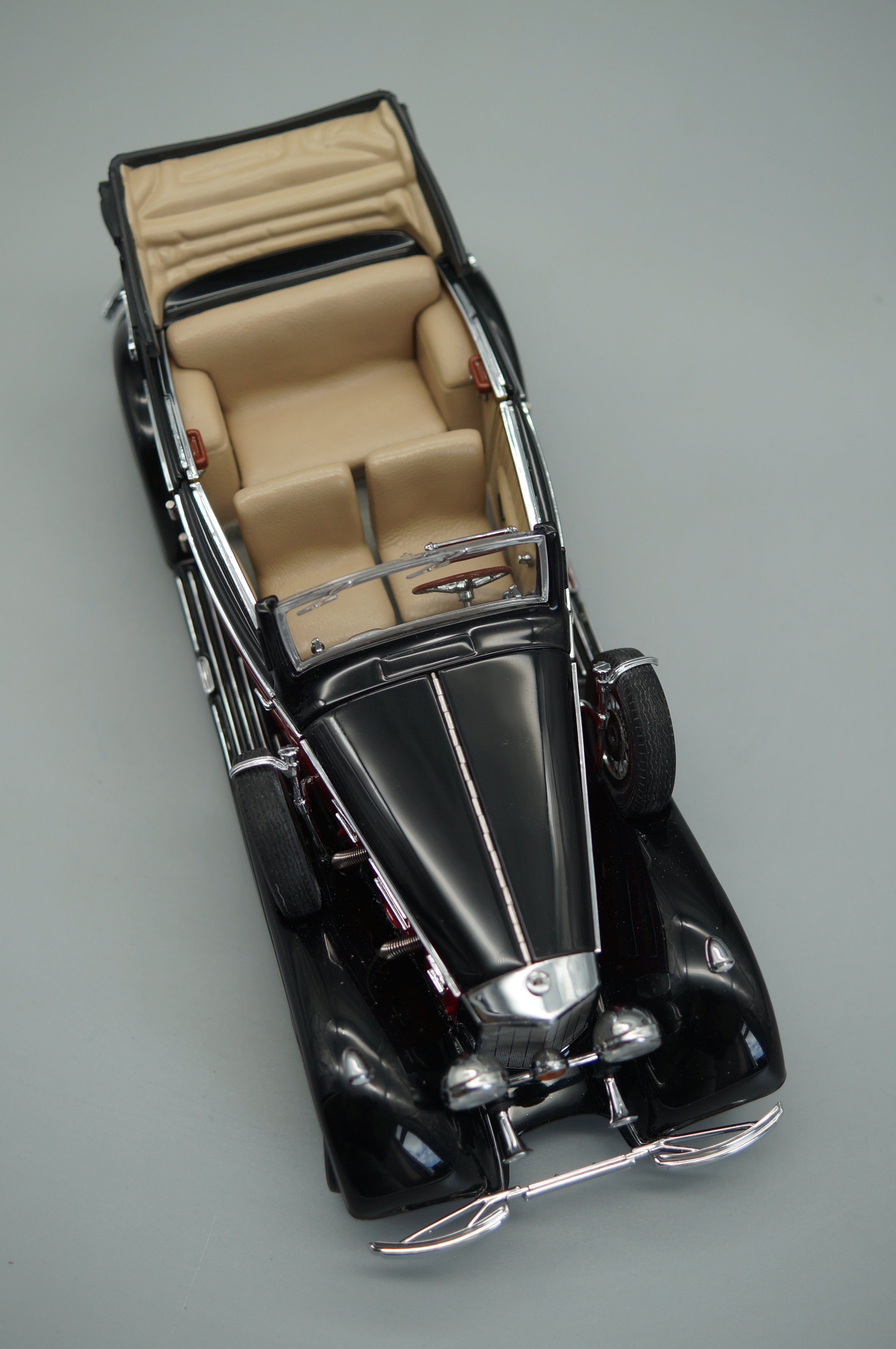 1/24 Mercedes-Benz 540K Cabriolet B red/black #2314 CMC M-003R -pre-owned
