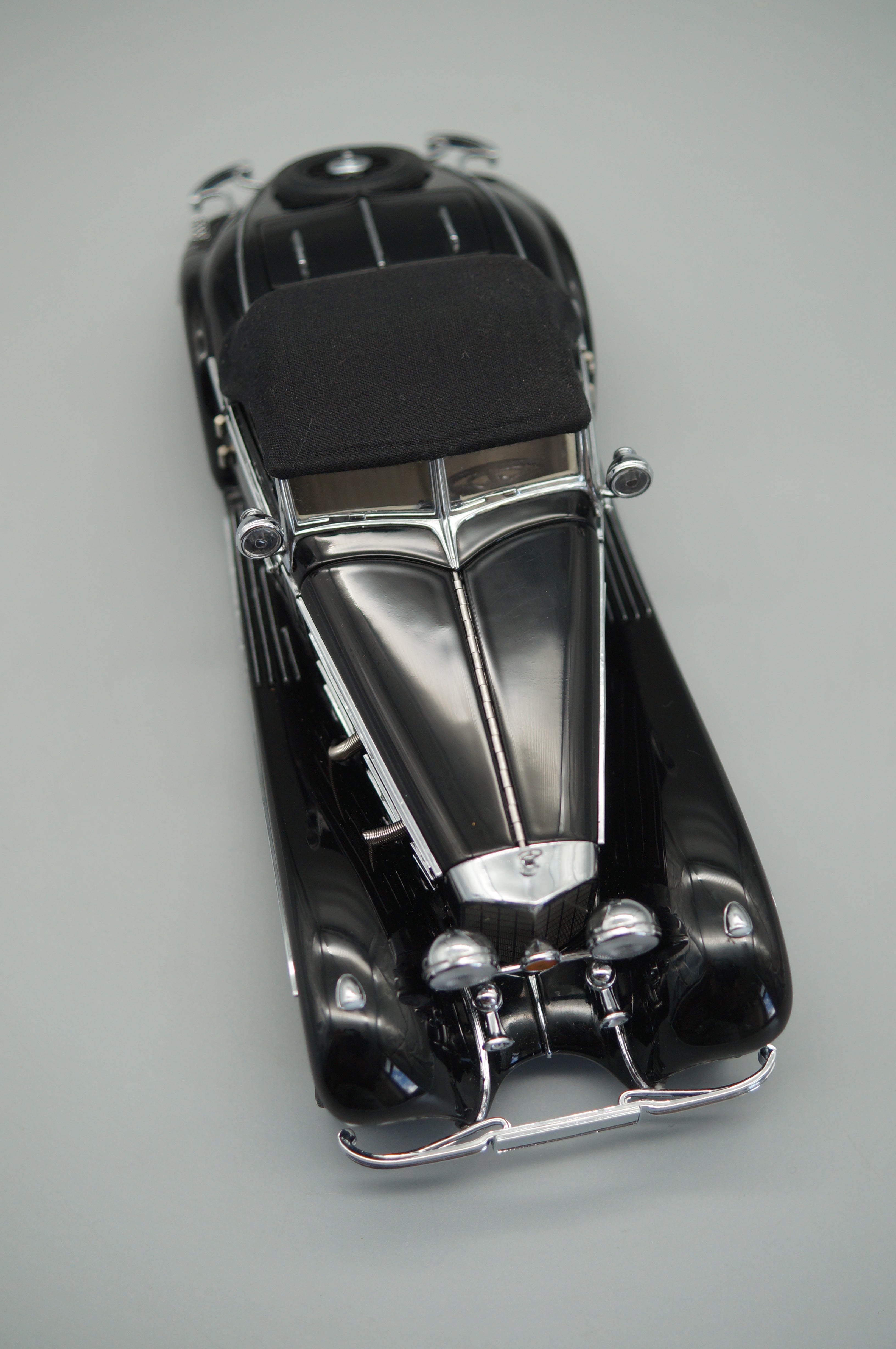 Mercedes-Benz 540K Cabriolet B red/black CMC M-003R 1/24