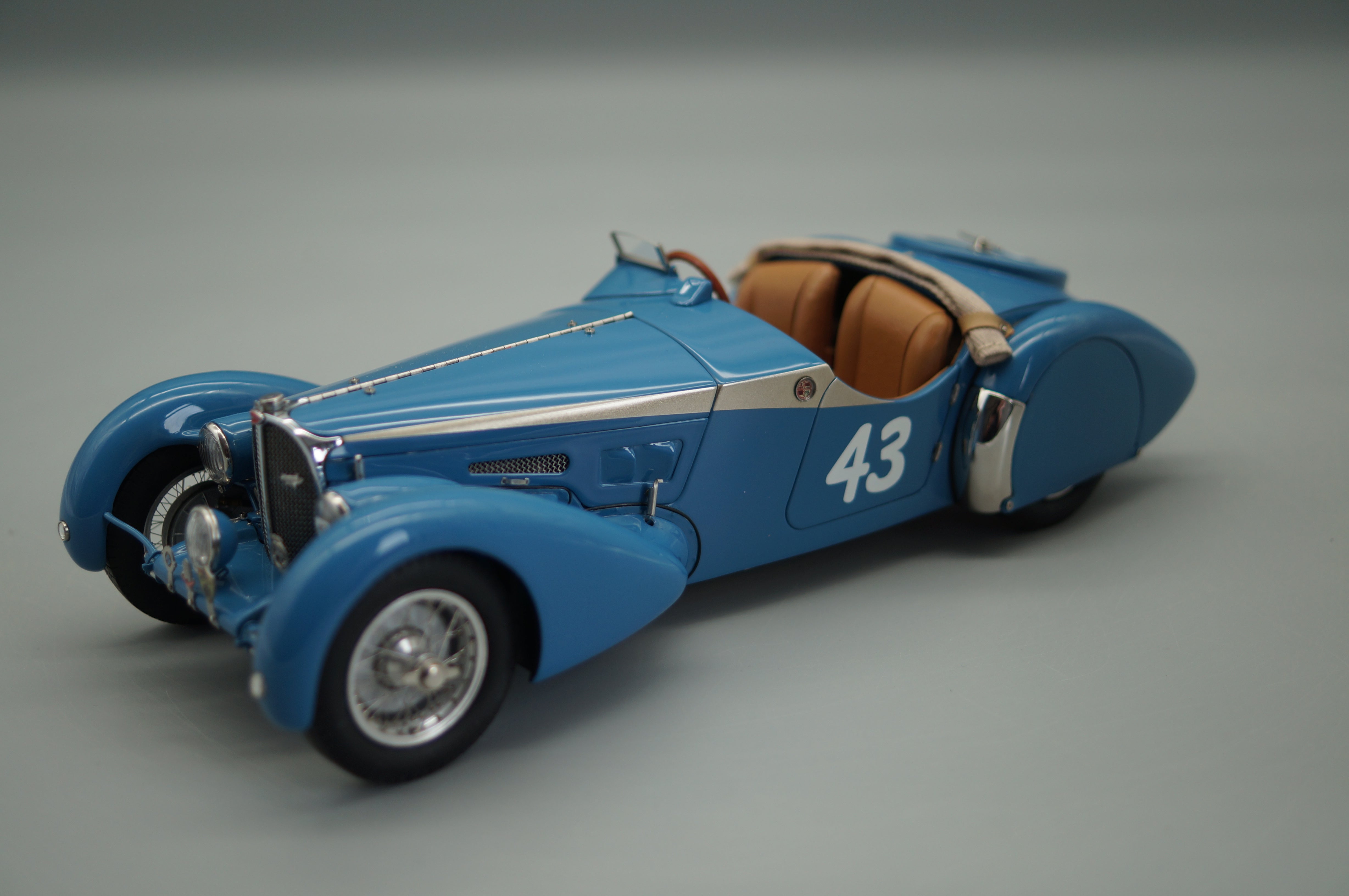 1/18 Bugatti 57 SC Corsica #43 Sport Version 1938 CMC M-129 Limited Edition #0377/1000 - pre-owned