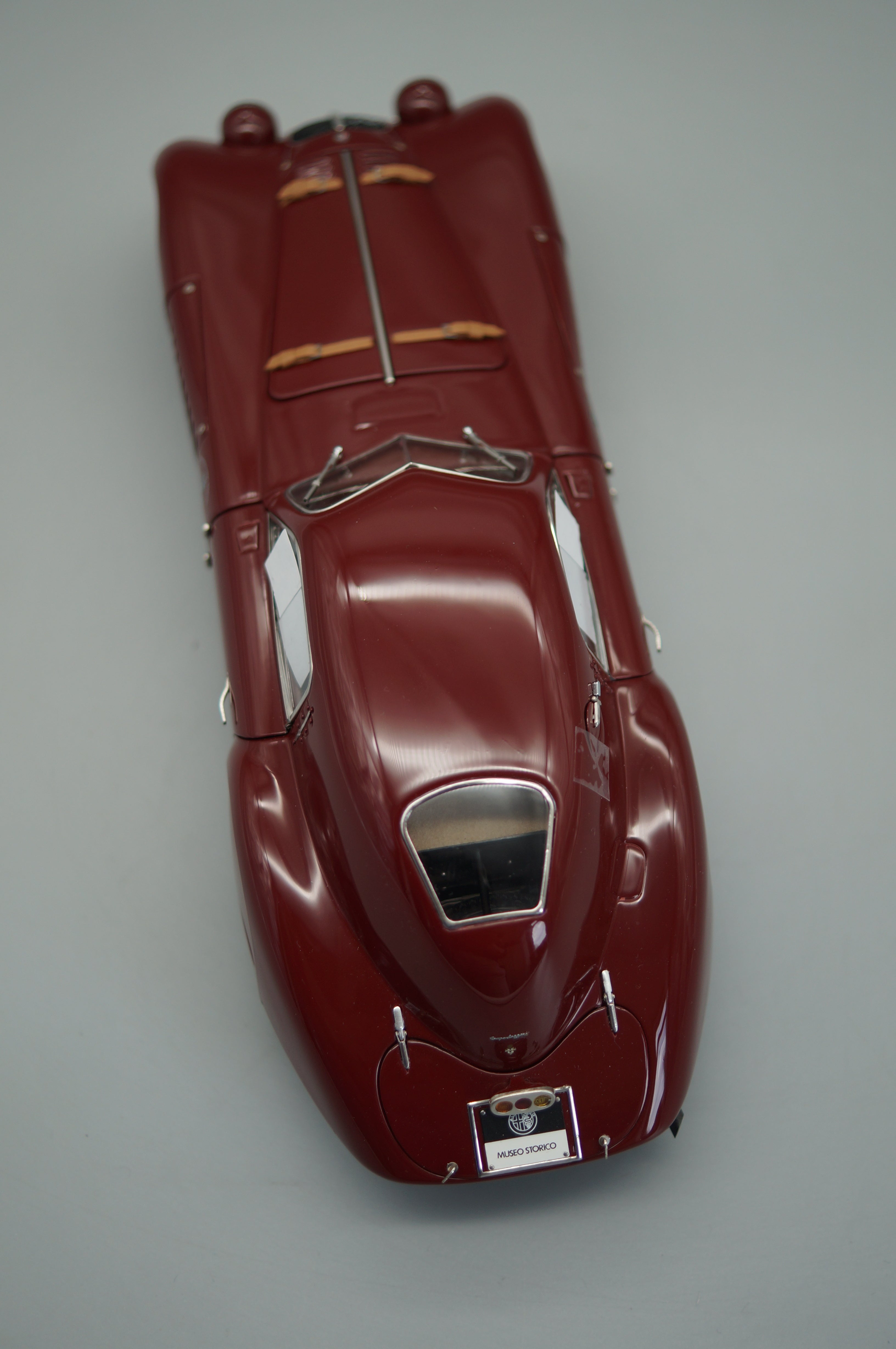 1/18 Alfa Romeo 8C 2900B Speciale Touring Coupe 1938 CMC M-107 -pre-owned-
