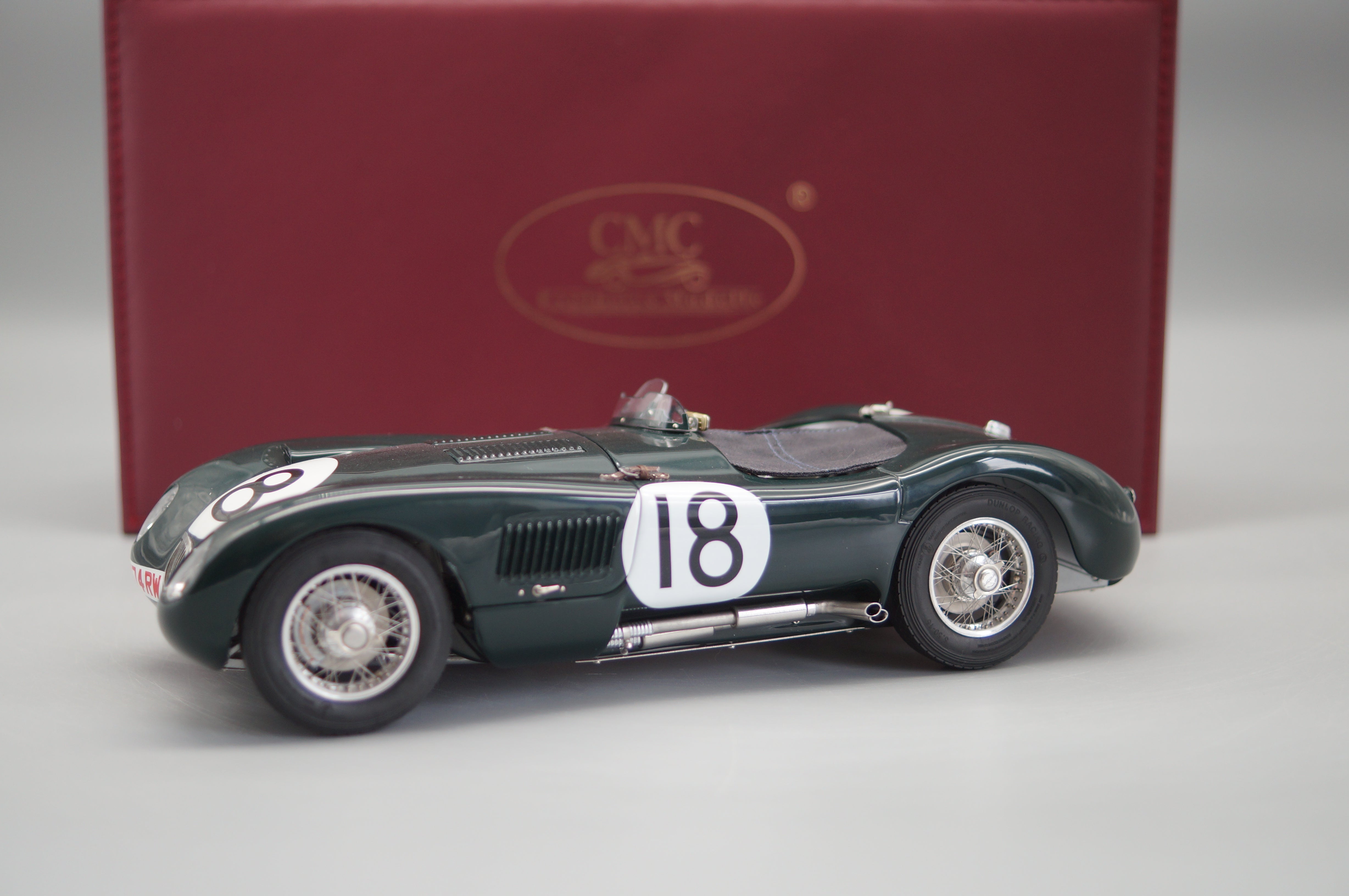1:18 Jaguar C-Type #18 24h Le Mans Sieger 1953 Rolt/Hamilton #1006/1500 CMC M-195 - pre-owned