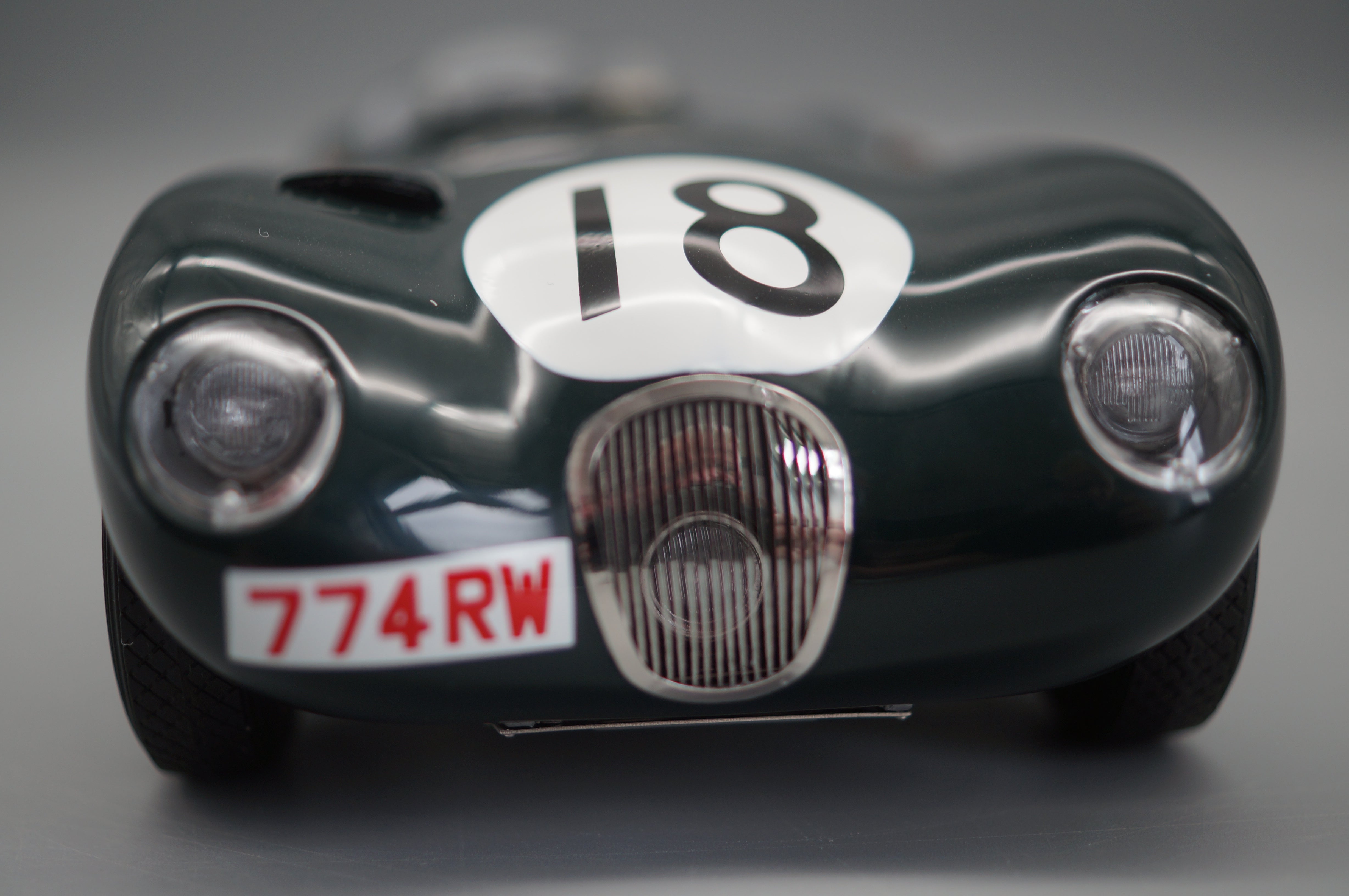 1:18 Jaguar C-Type #18 24h Le Mans Winner 1953 Rolt/Hamilton #1006/1500 CMC M-195 - pre-owned